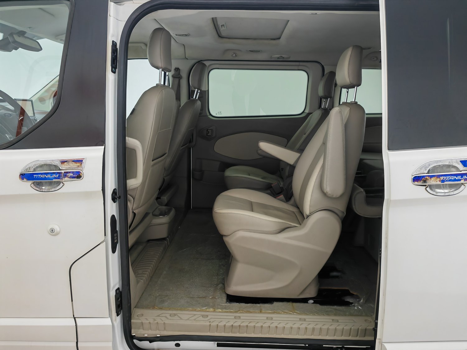 Used Ford Tourneo 2017 2.0 AT