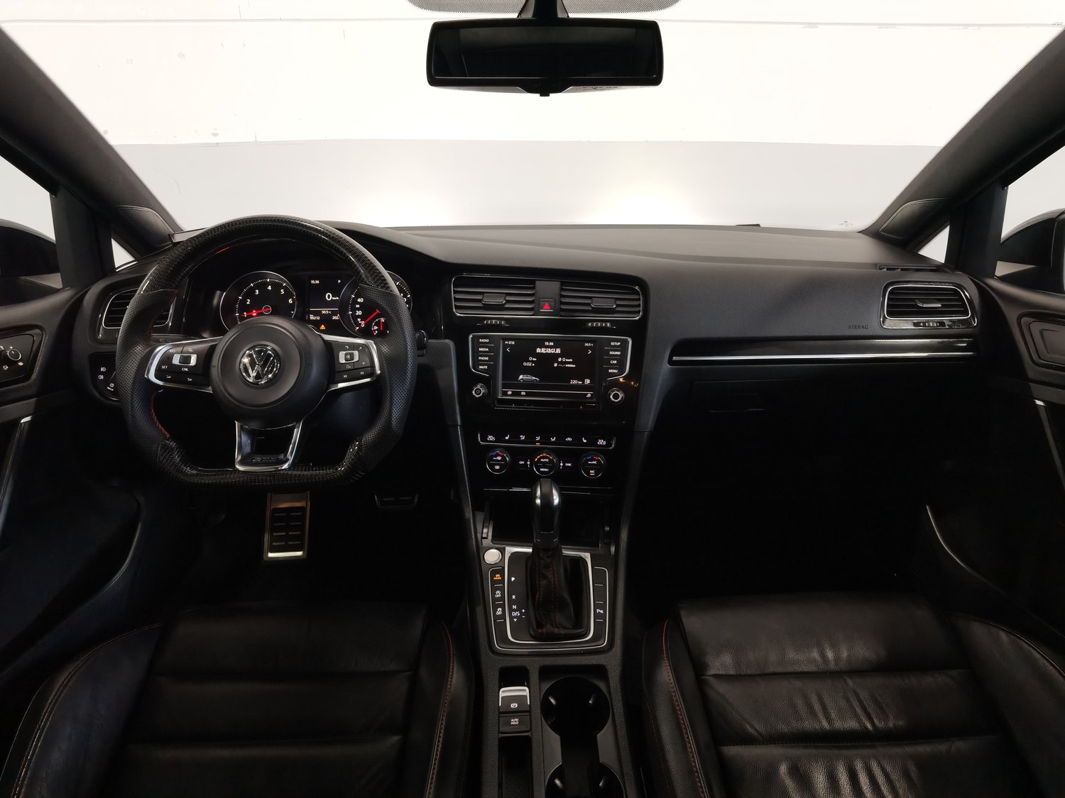 Used Volkswagen Golf GTI 2016 2.0 AT