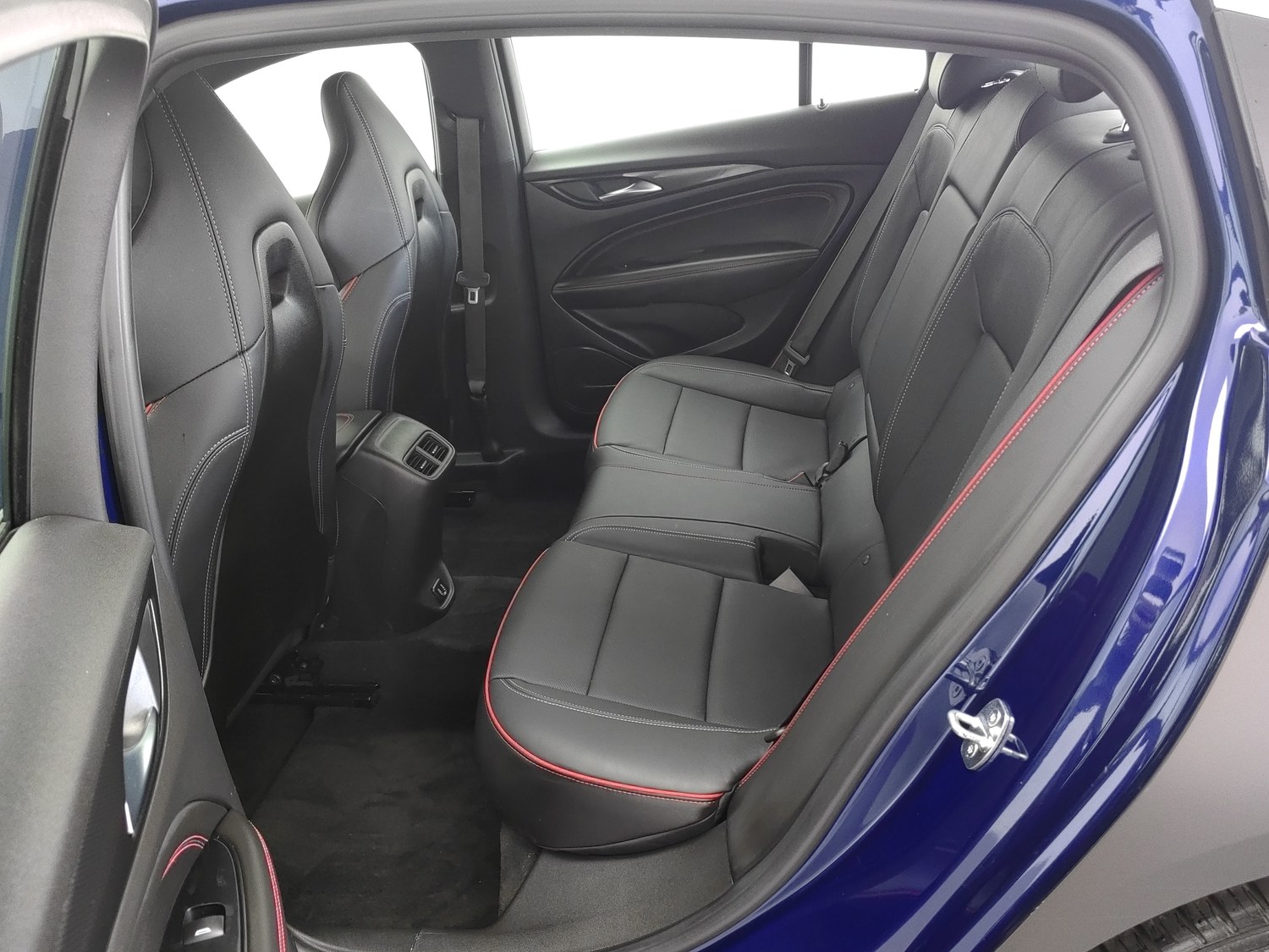Used Buick Regal 2021 2.0 AT