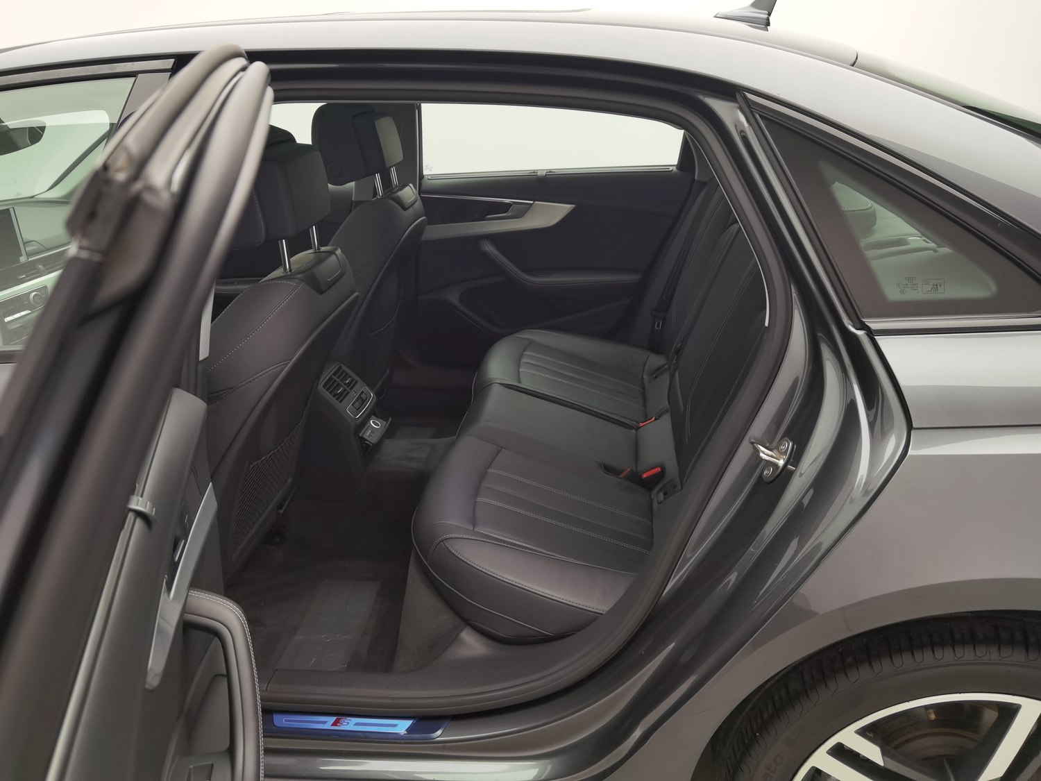 Used Audi A4L 2022 2.0 AT