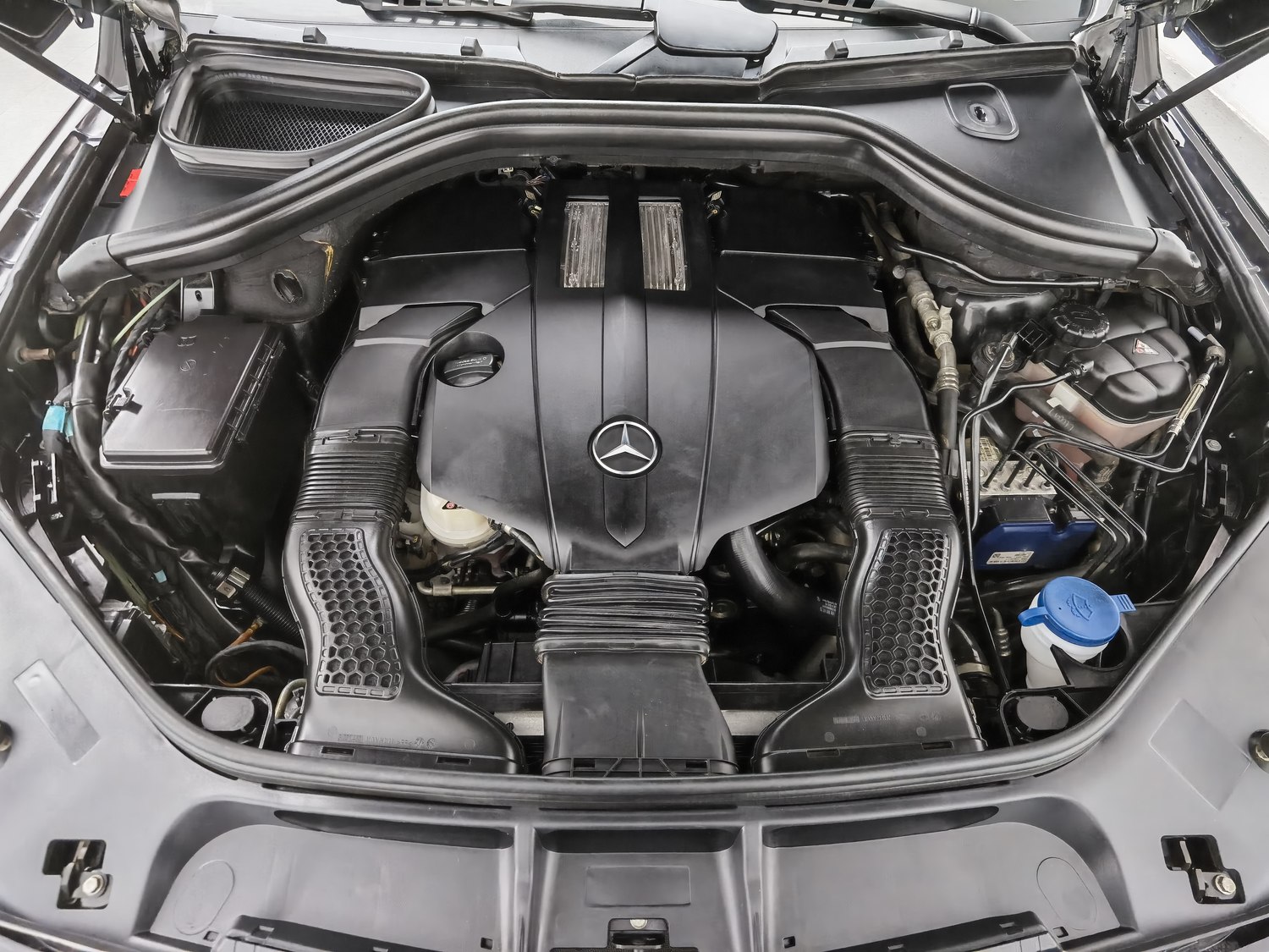 Used Mercedes-Benz GLE 2015 3.0 AT