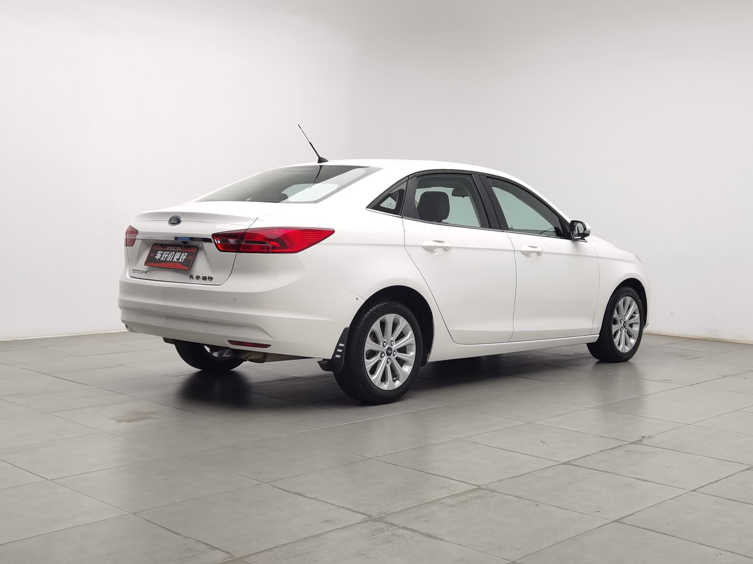 Used Ford Escort 2015 1.5 AT