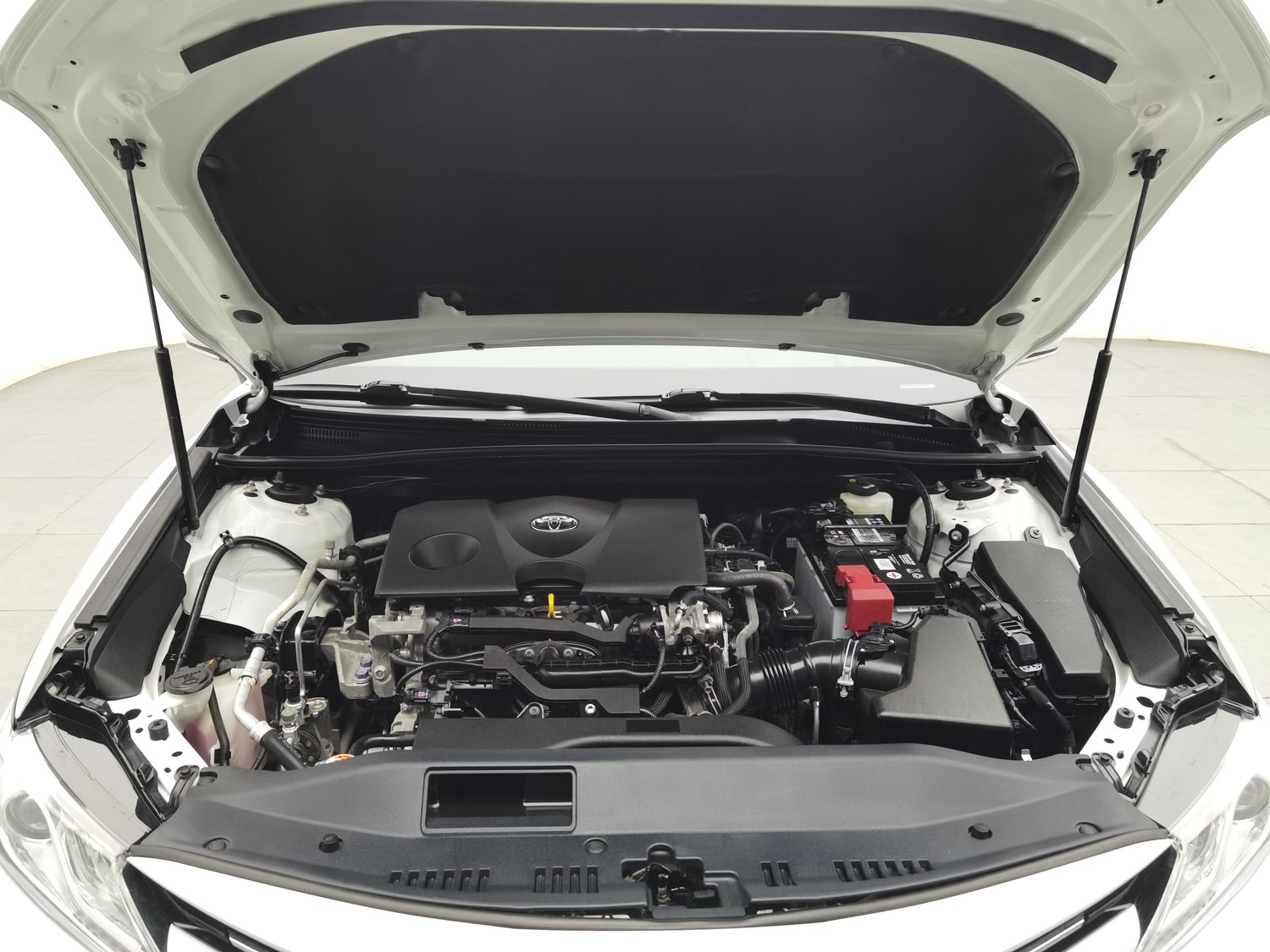 Used Toyota Camry 2019 2.0 AT