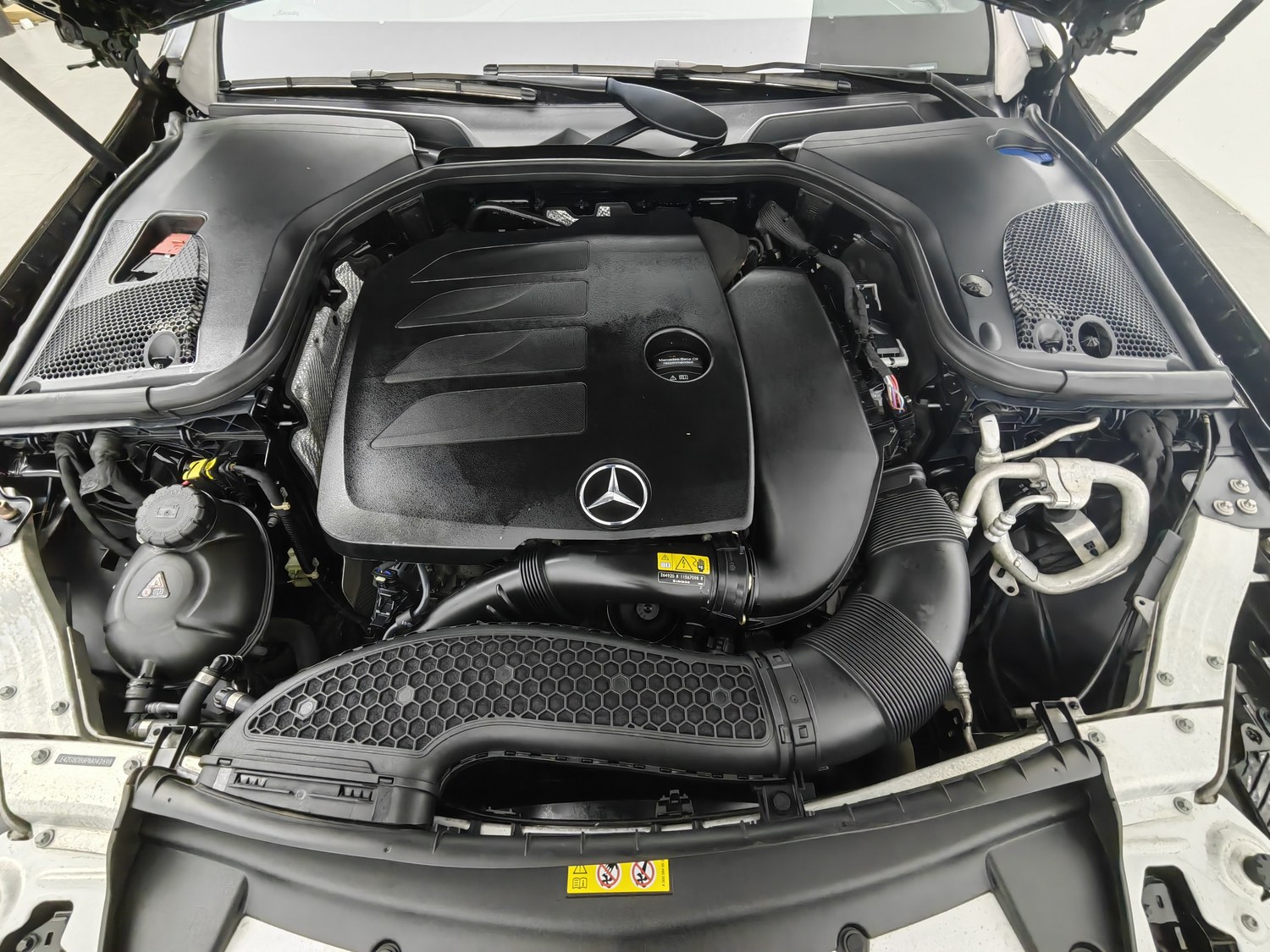 Used Mercedes-Benz E-Class 2023 2.0 AT
