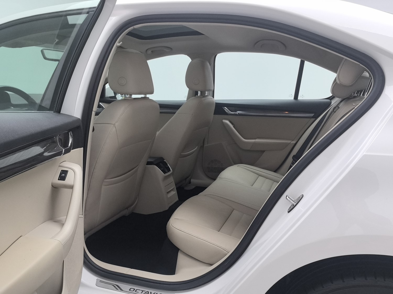 Used Skoda Octavia 2015 1.4 AT
