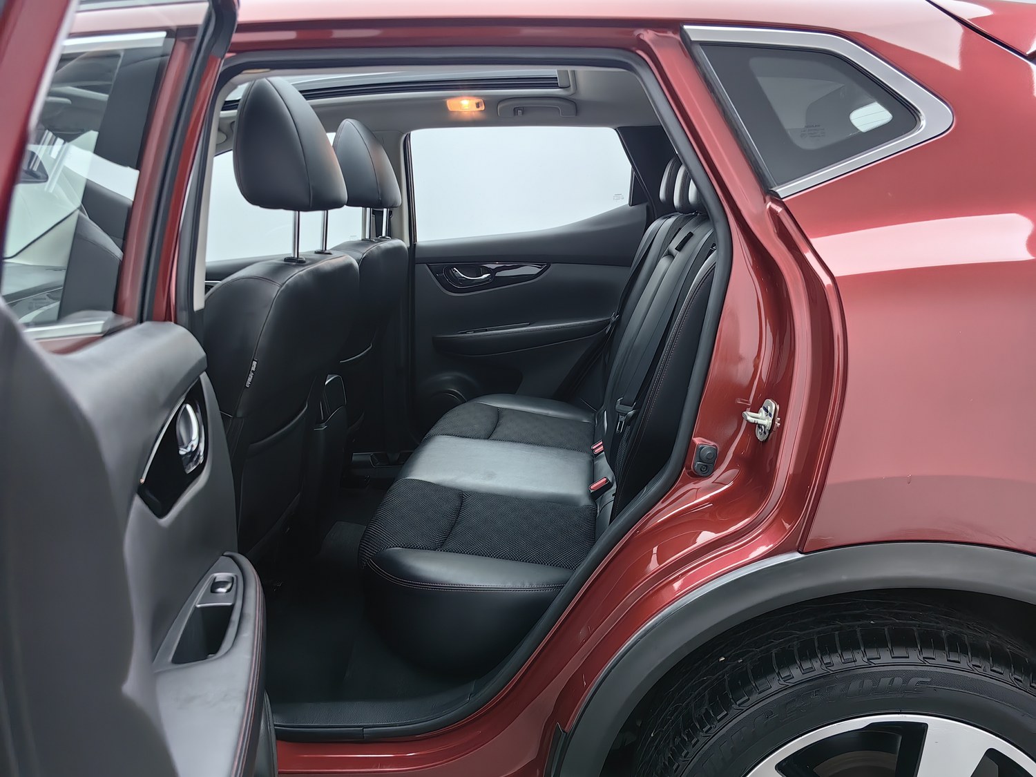 Used Nissan Qashqai 2016 2.0 AT
