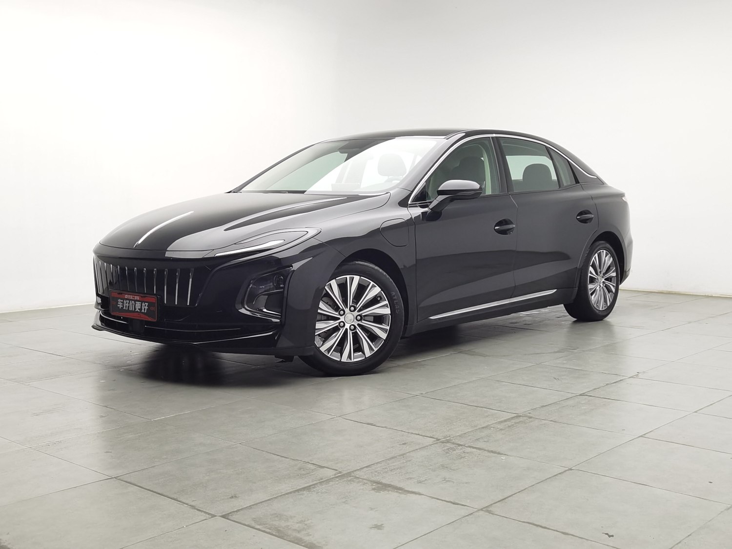 Used Hongqi E-QM5 2022