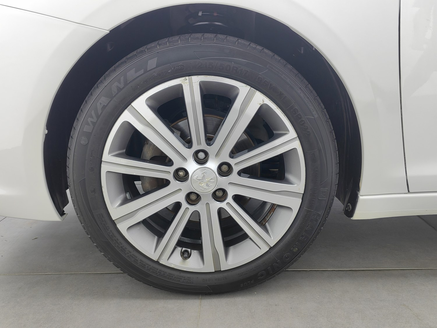 Used Peugeot 408 2015 1.2 AT
