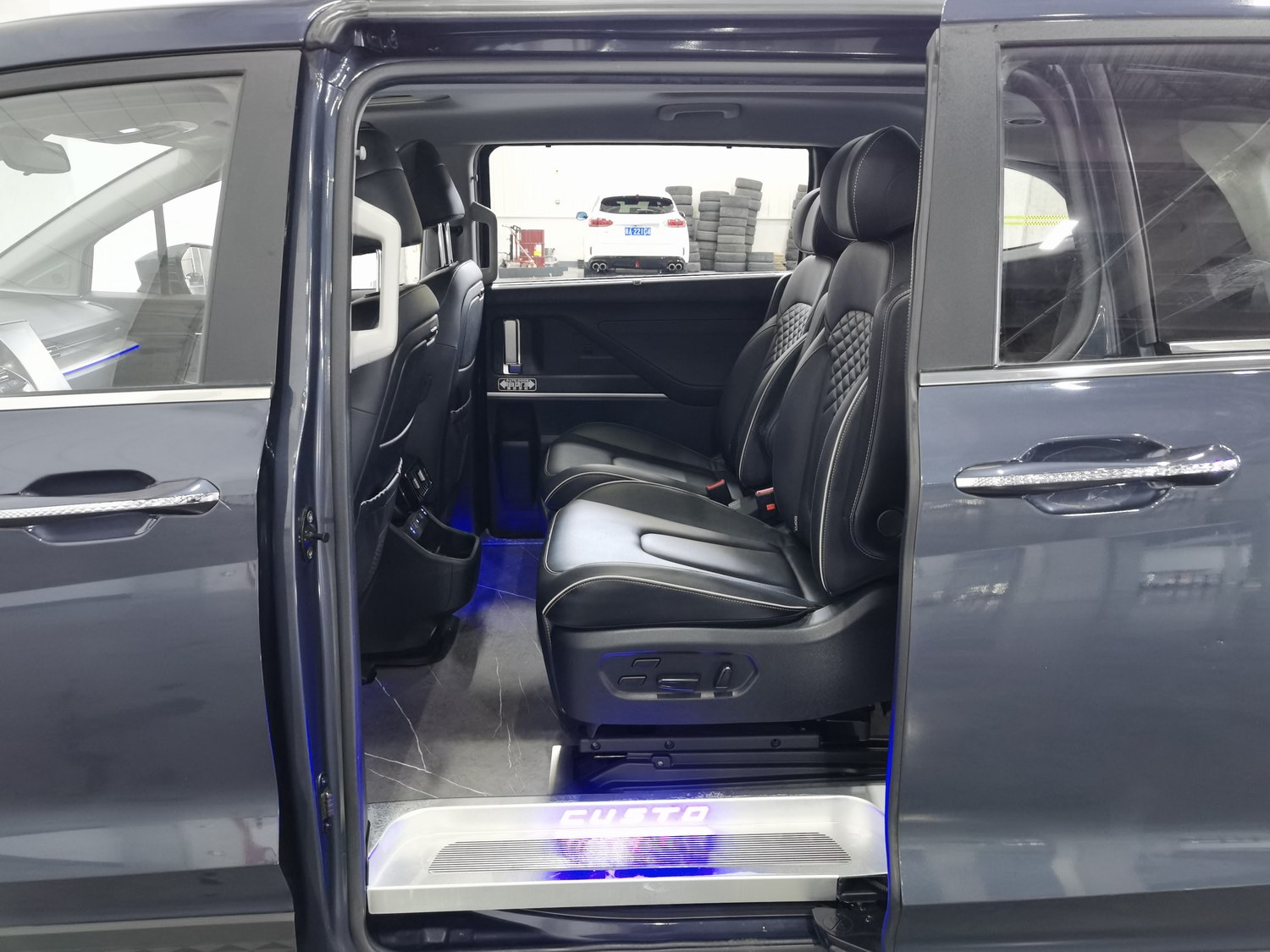 Used Hyundai Custo 2021 2.0 AT