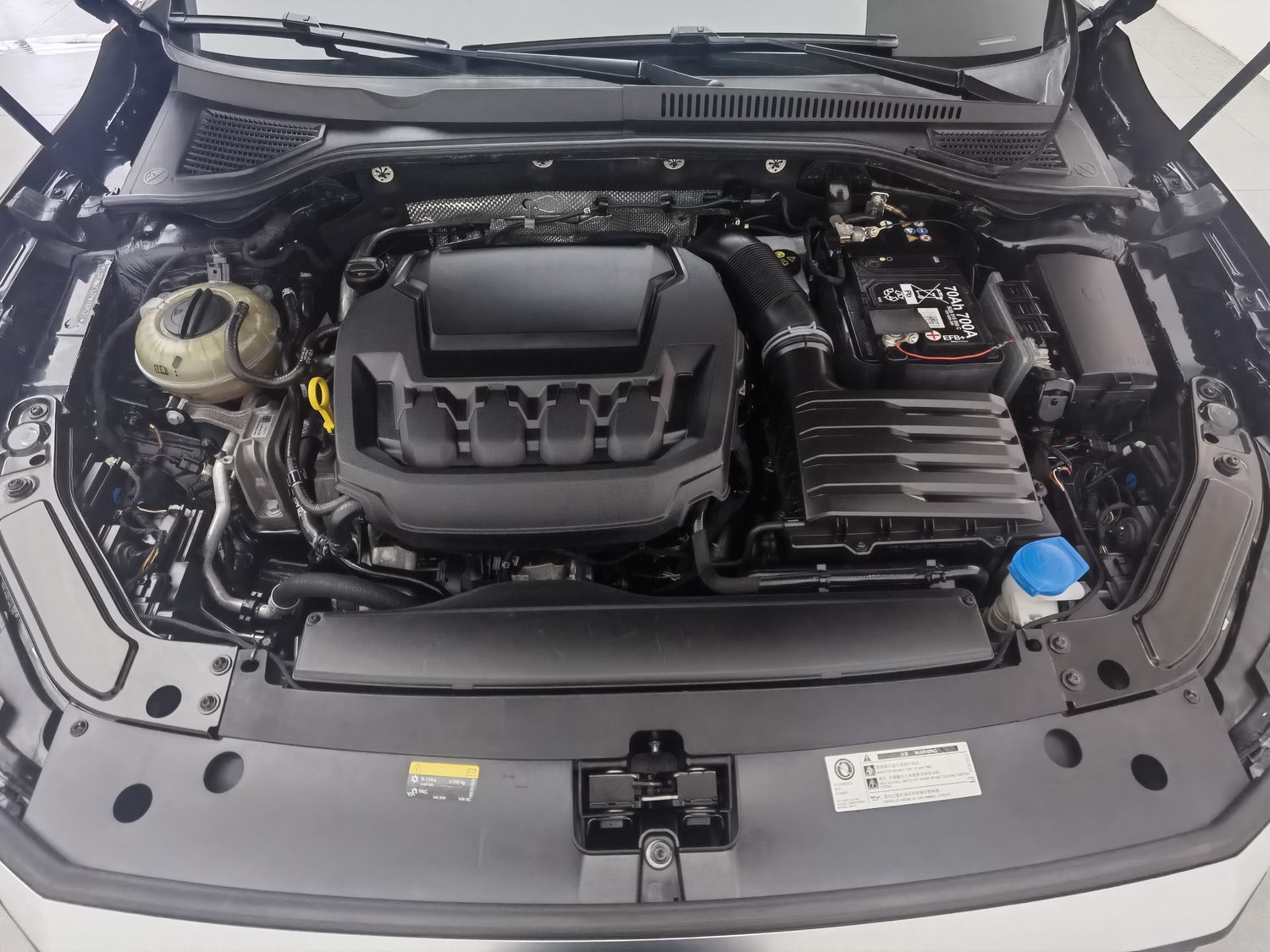 Used Volkswagen Passat 2024 2.0 AT