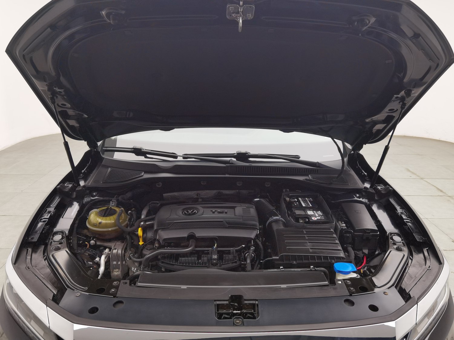 Used Volkswagen Passat 2020 2.0 AT
