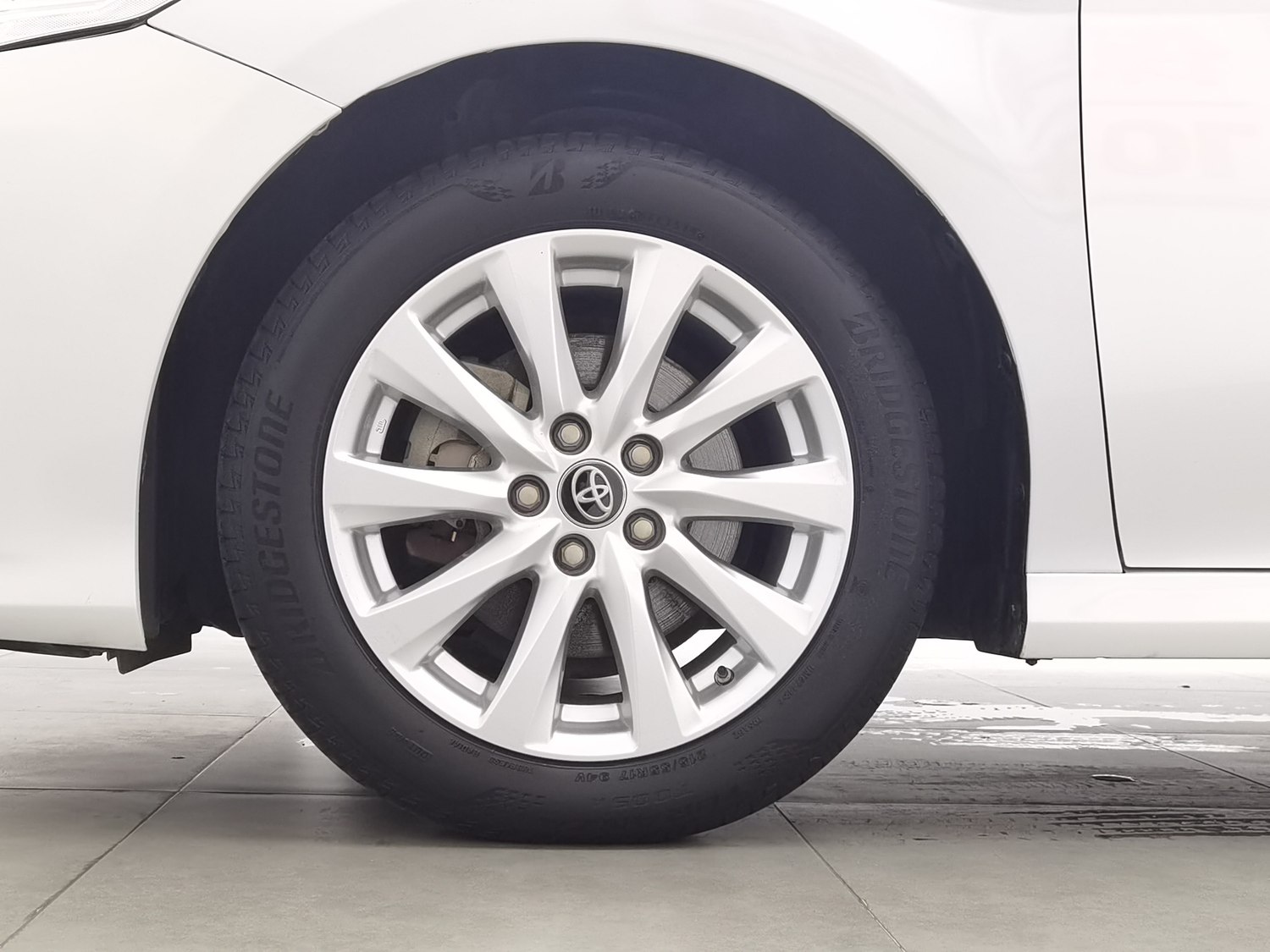 Used Toyota Camry 2019 2.0 AT