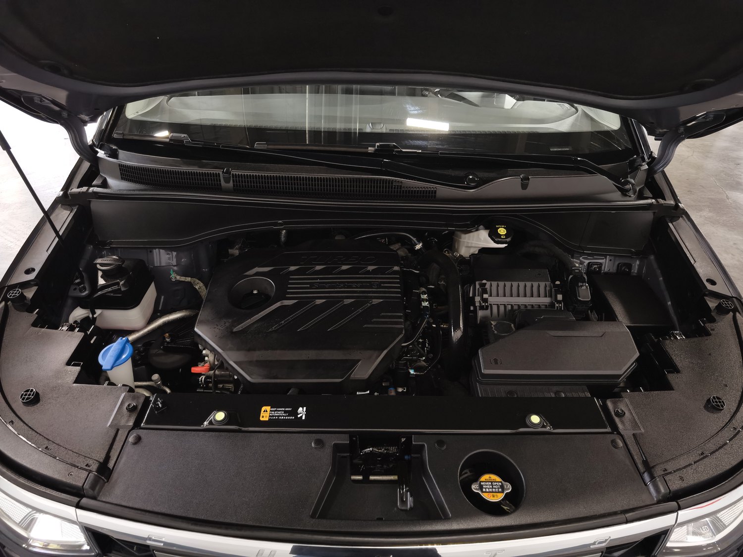 Used Hyundai Custo 2021 2.0 AT