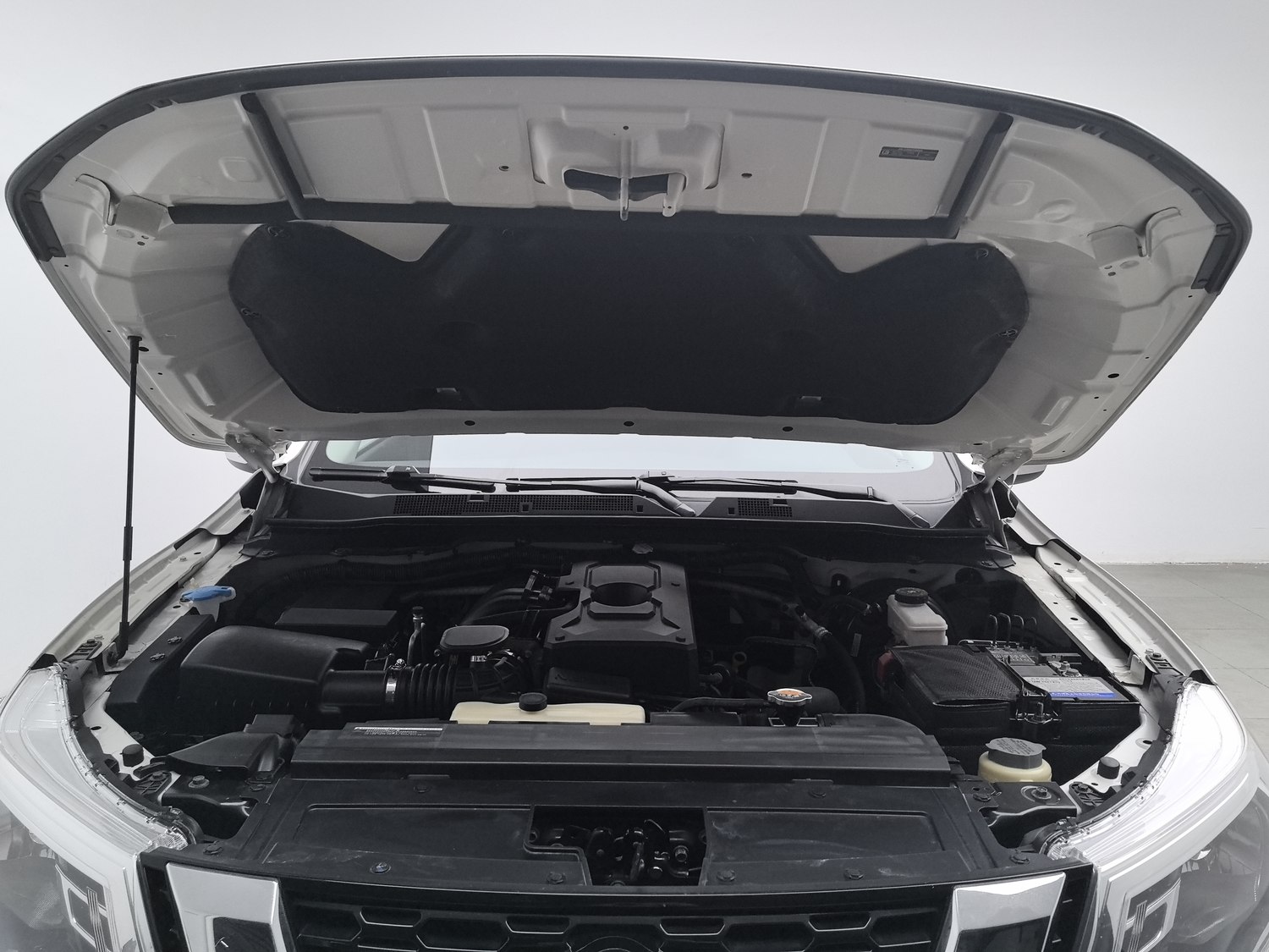 Used Nissan Terra 2020 2.5 AT