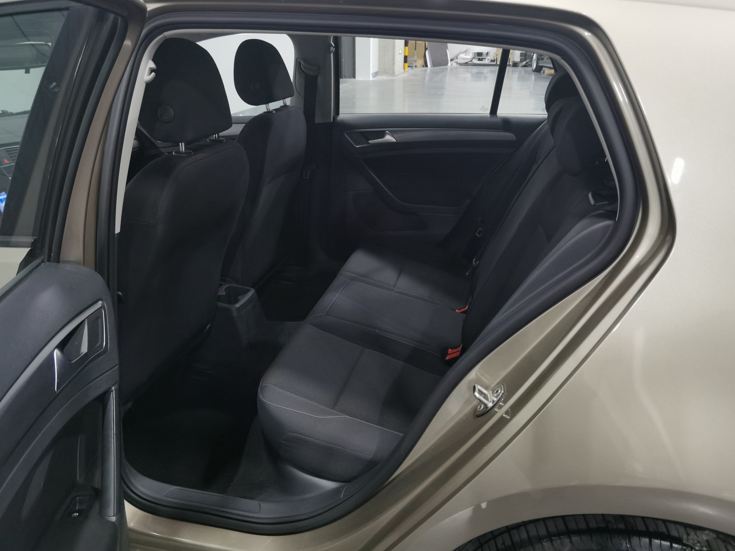 Used Volkswagen Golf 2016 1.6 MT