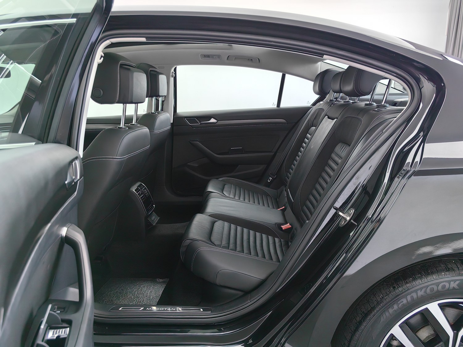 Used Volkswagen Magotan 2020 2.0 AT