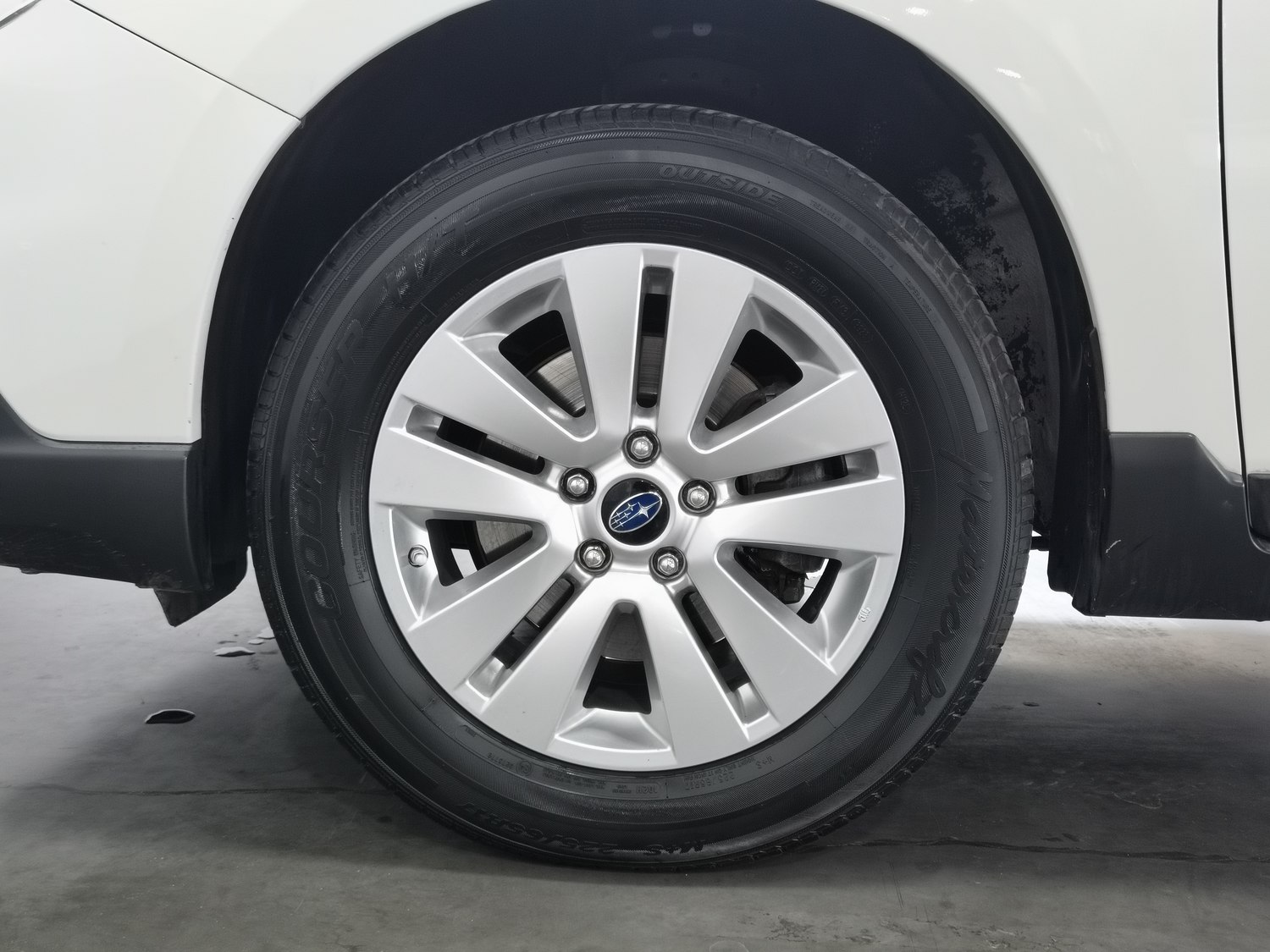 Used Subaru Outback 2016 2.5 AT
