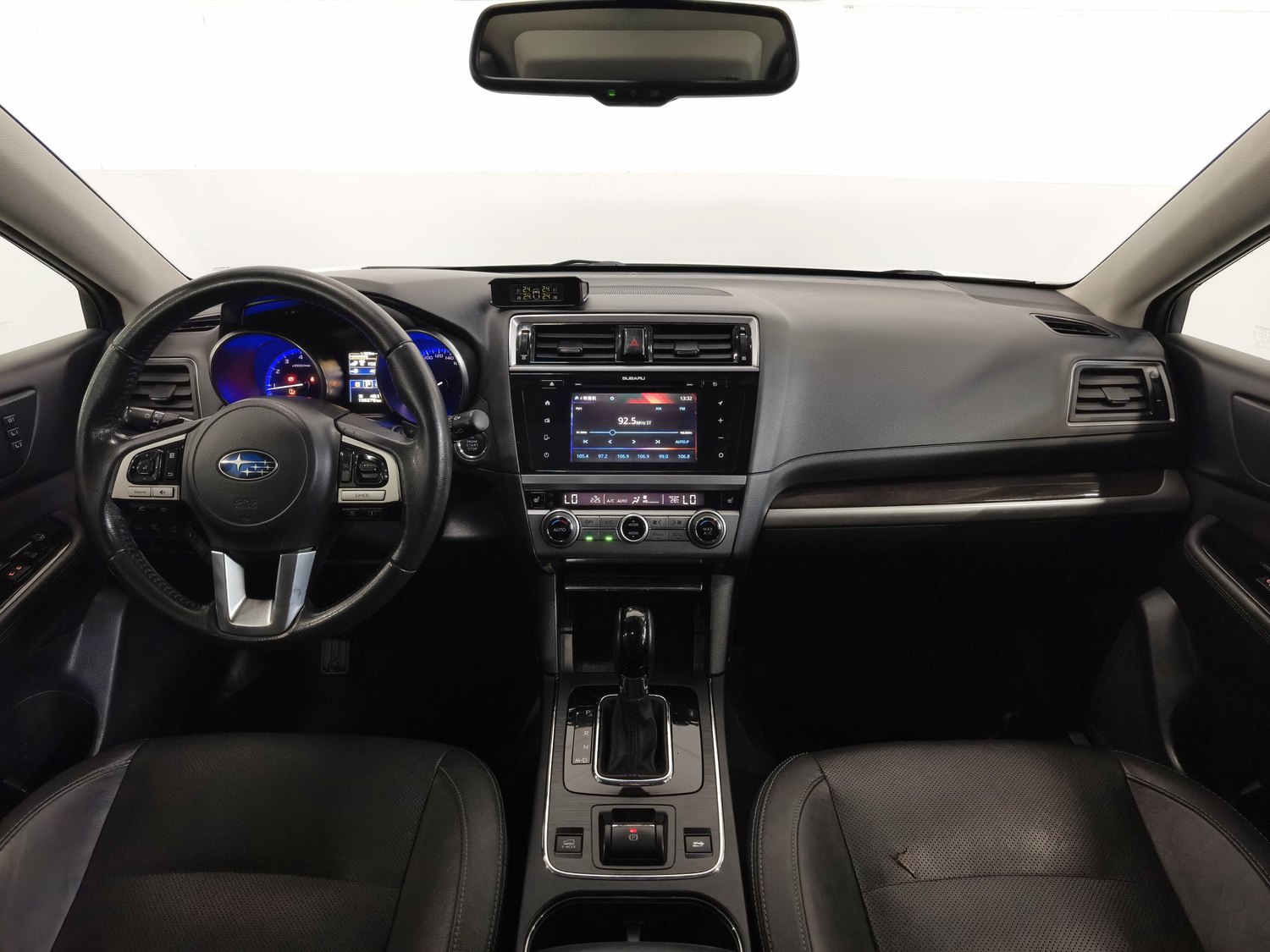Used Subaru Outback 2016 2.5 AT