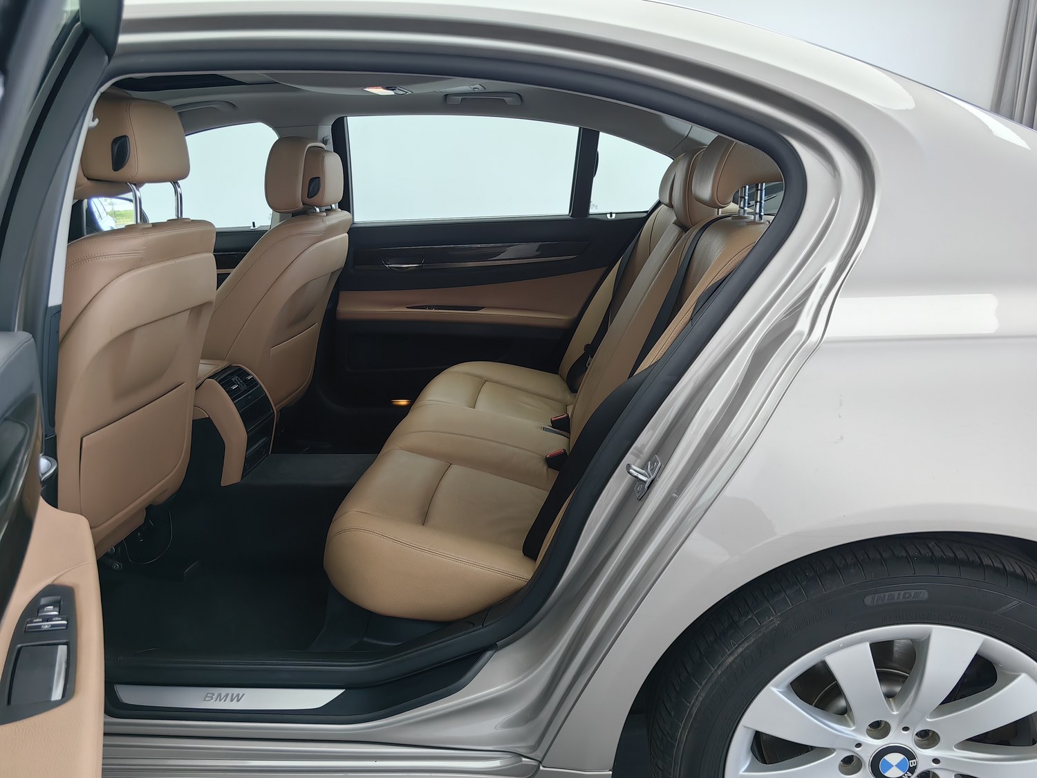Used BMW THE7 2013 3.0 AT