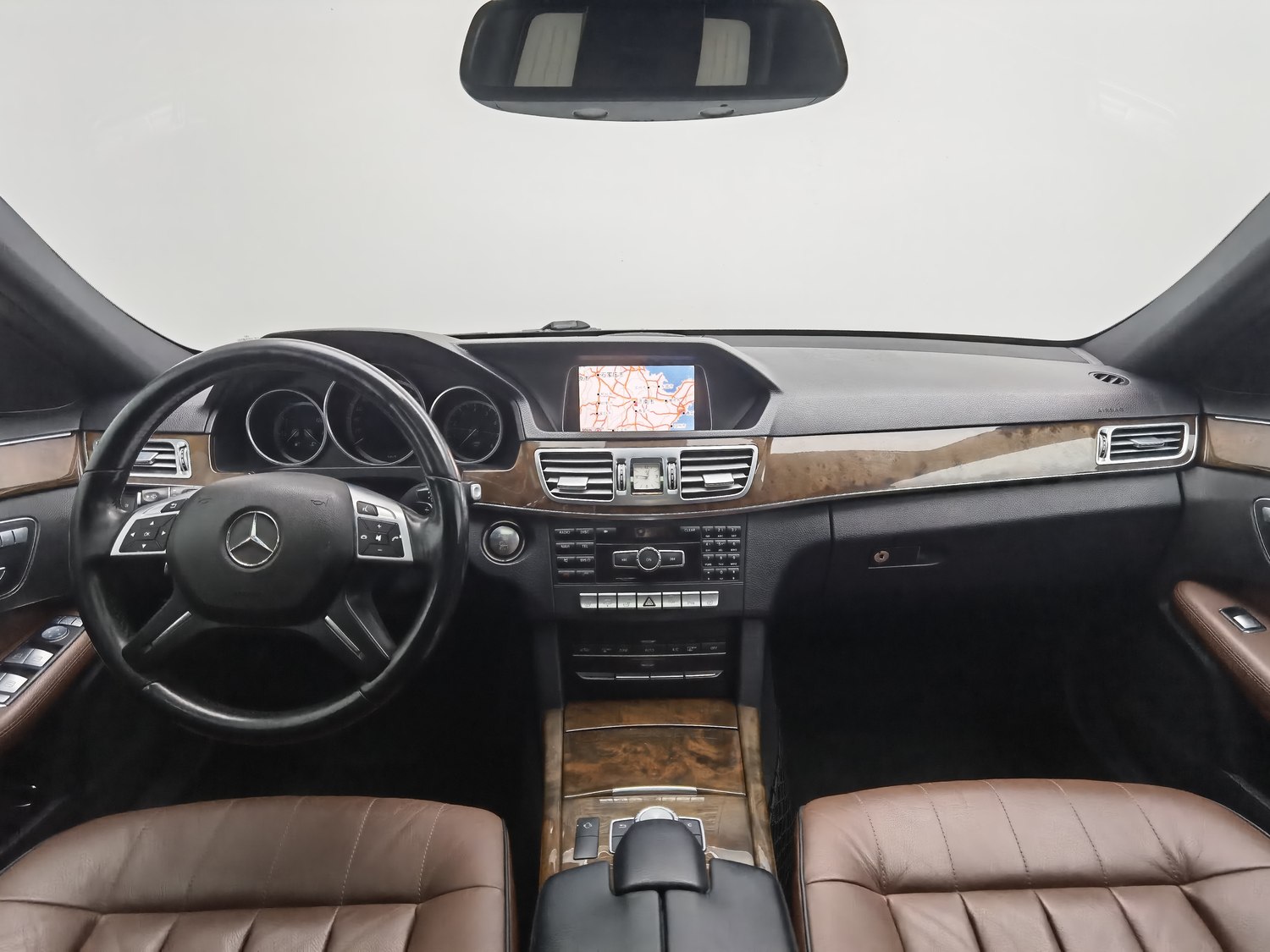 Used Mercedes-Benz E-Class 2015 2.0 AT