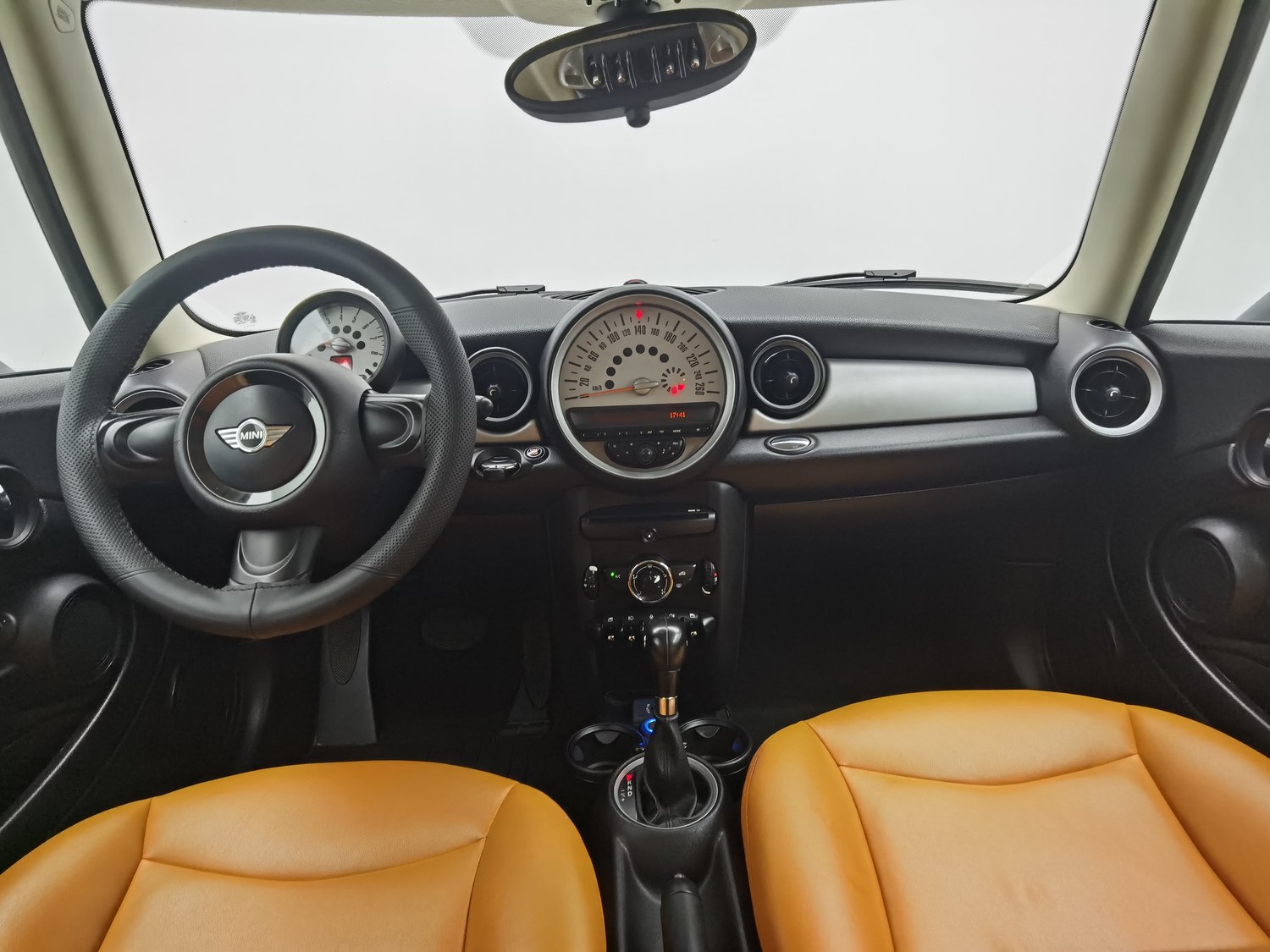 Used MINI Clubman 2011 1.6 AT