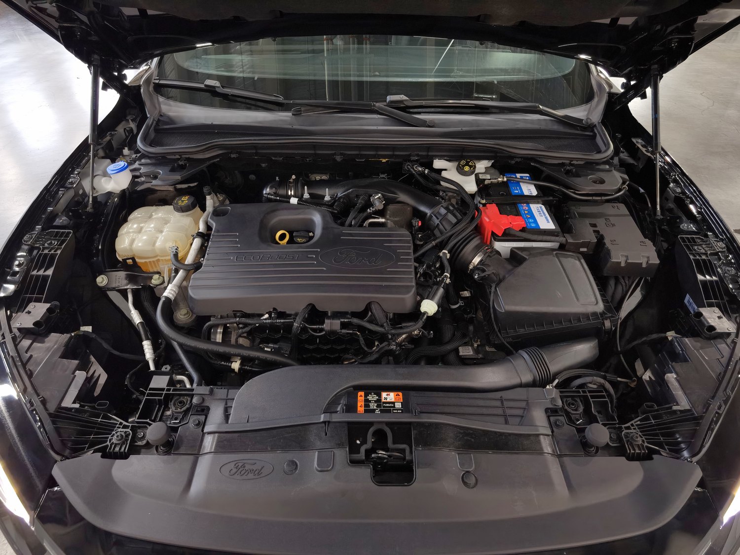 Used Ford Mondeo 2022 2.0 AT