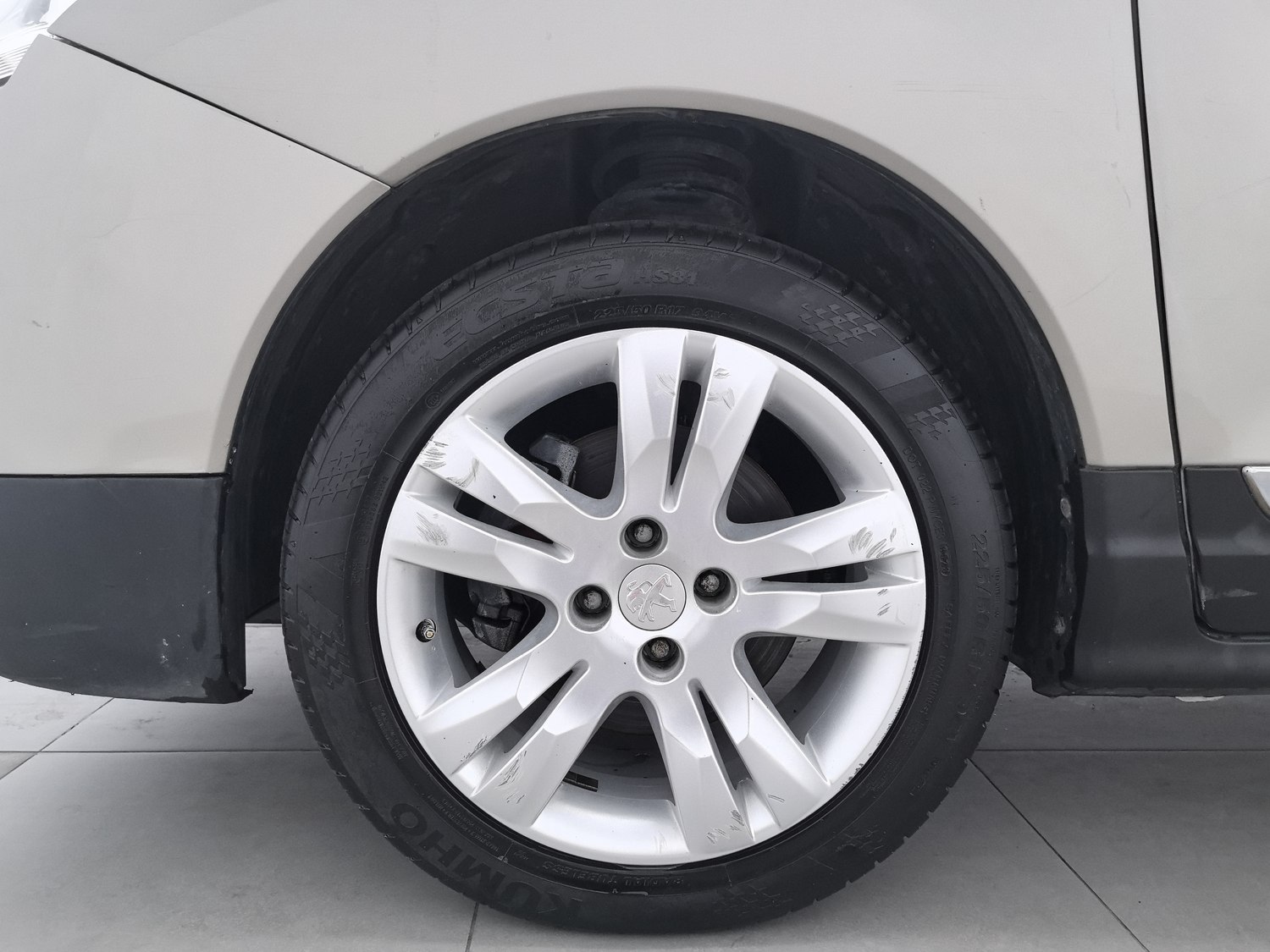 Used Peugeot 3008 2015 1.6 AT