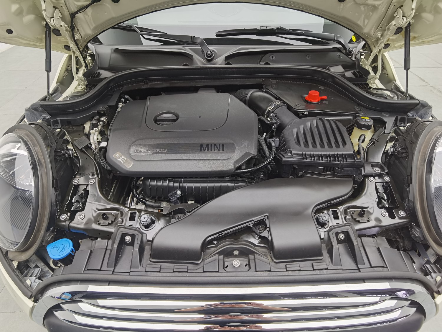 Used MINI MINI 2020 1.5 AT