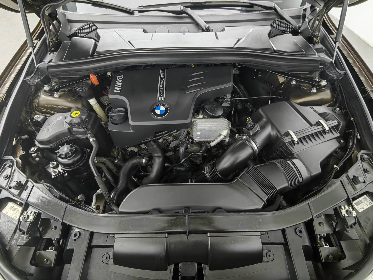 Used BMW X1 2012 2.0 AT