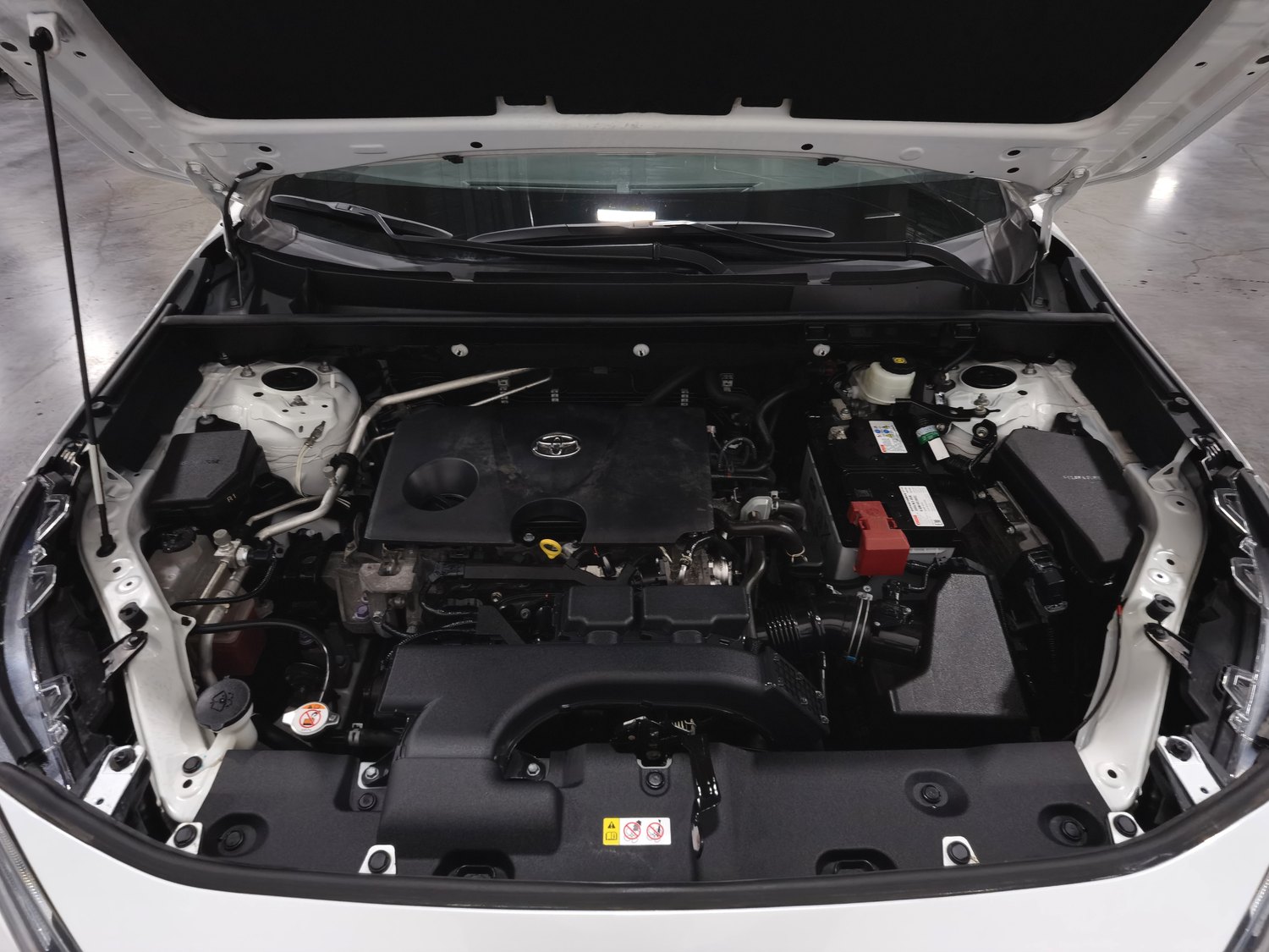 Used Toyota RAV4 2021 2.0 AT