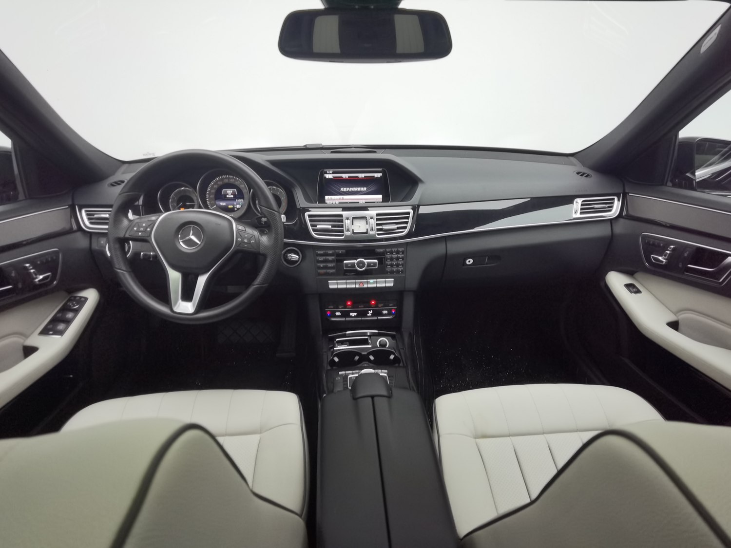 Used Mercedes-Benz E-Class 2015 2.0 AT
