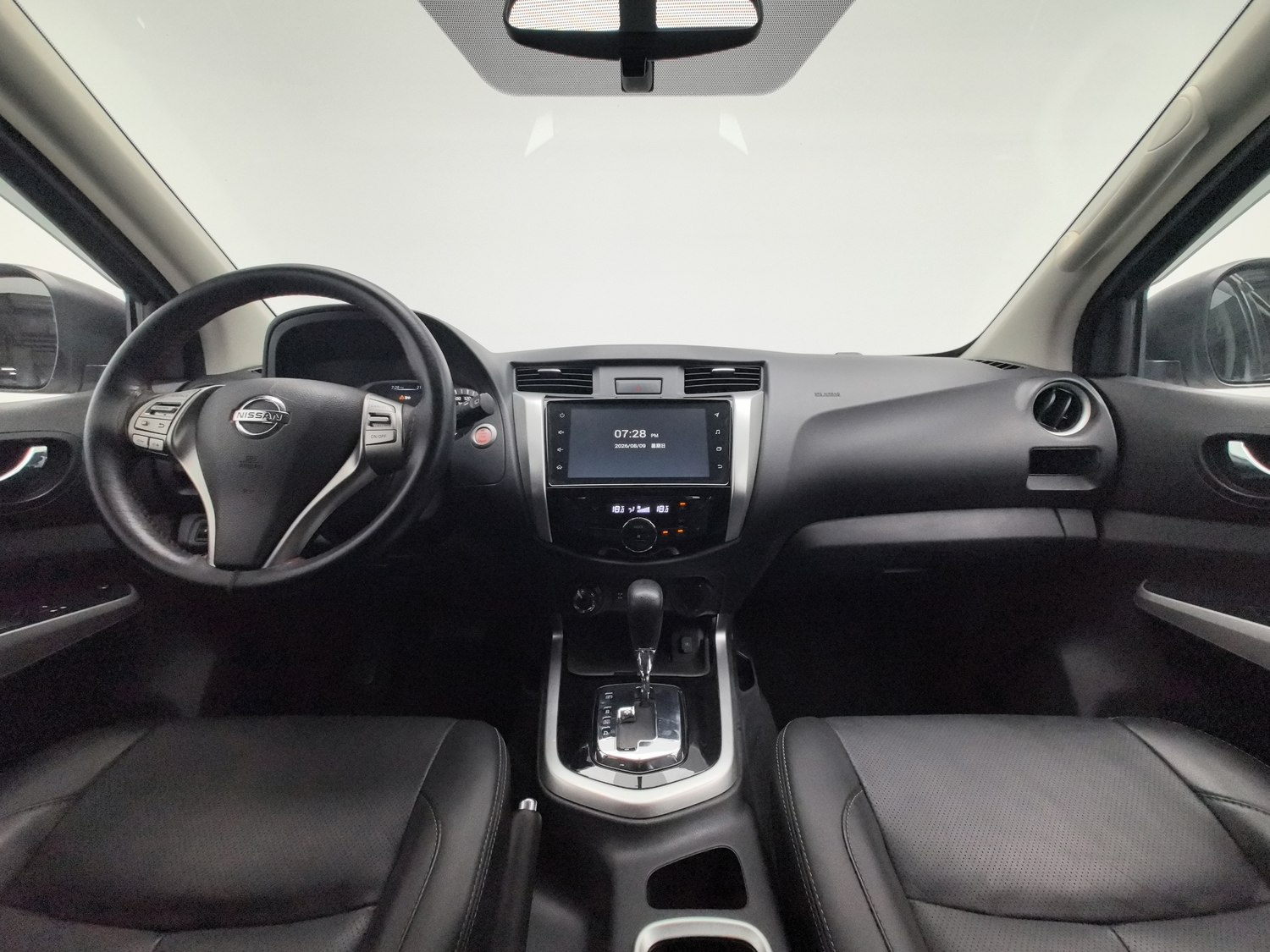 Used Nissan Terra 2020 2.5 AT