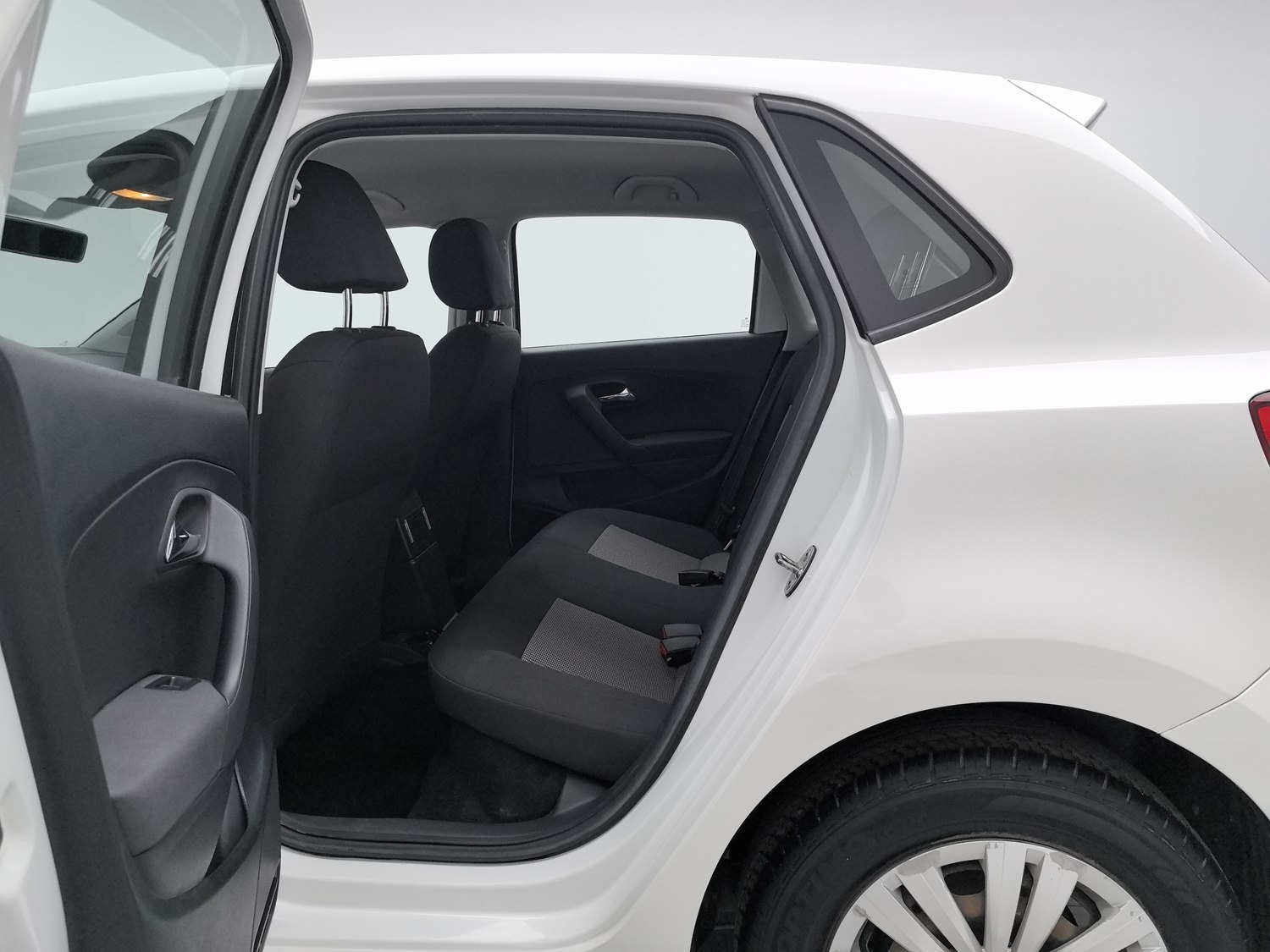 Used Volkswagen Polo 2018 1.5 AT