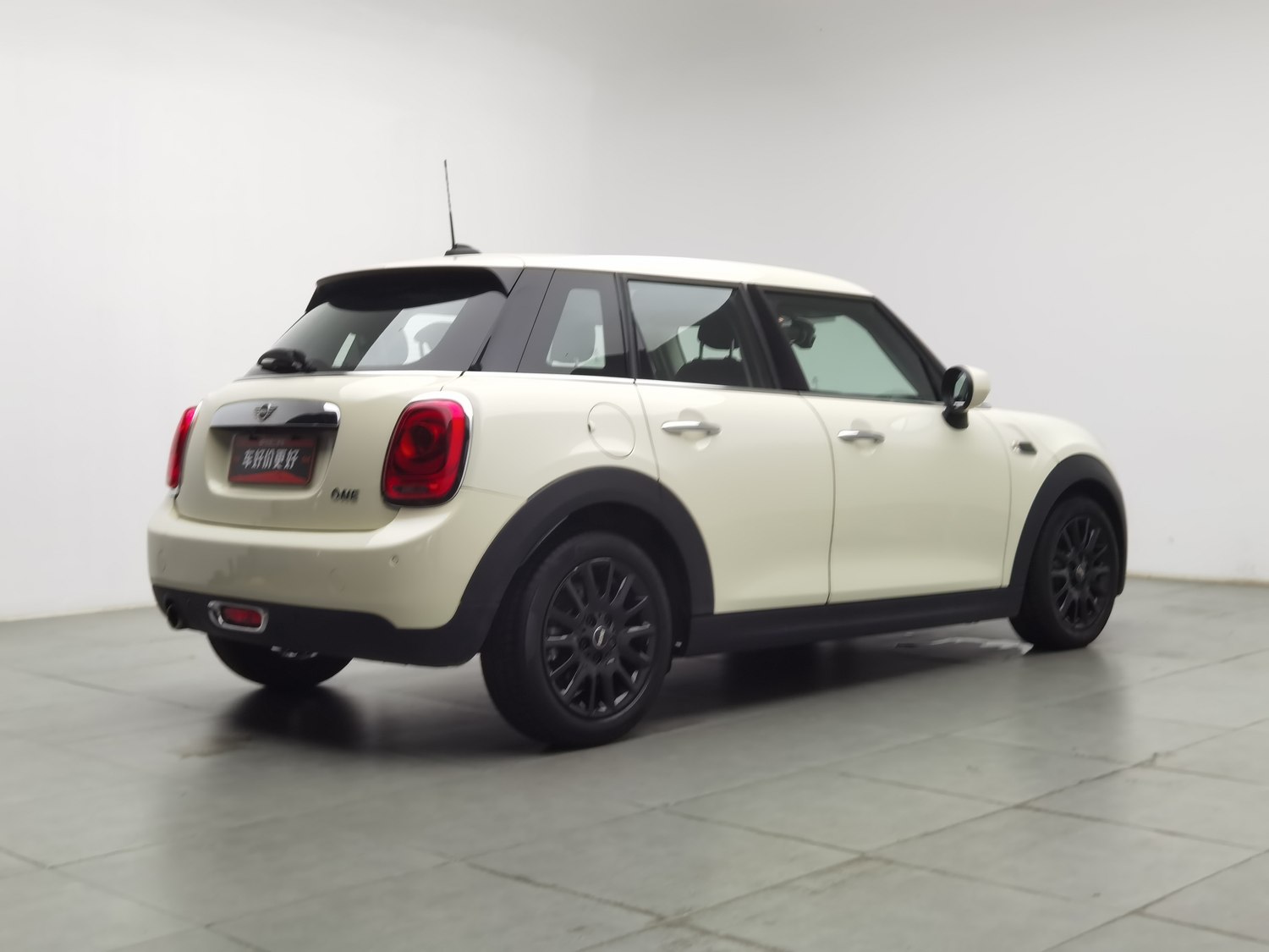 Used MINI MINI 2020 1.5 AT