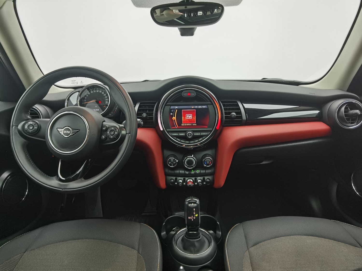 Used MINI MINI 2020 1.5 AT