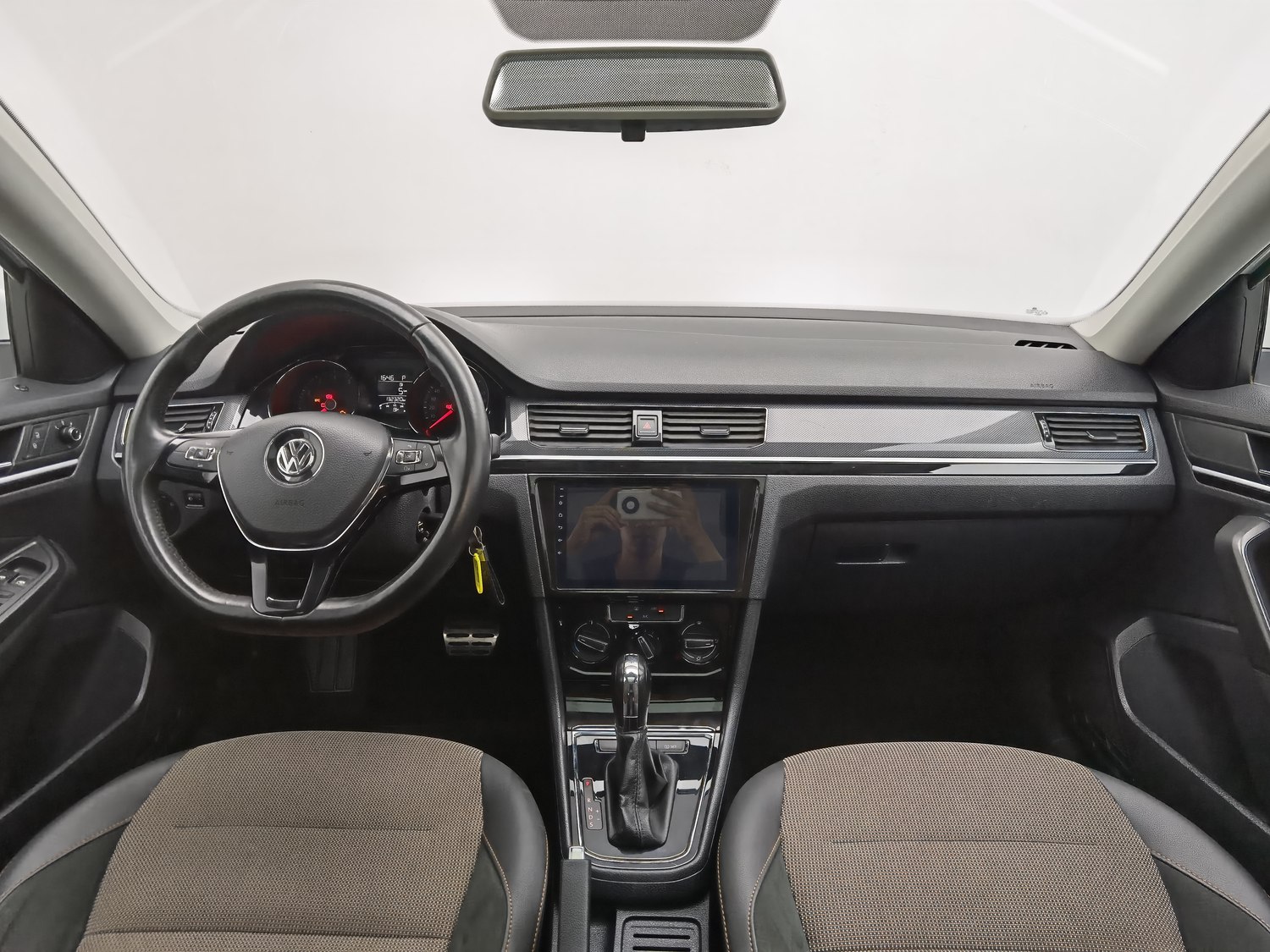 Used Volkswagen C-TREK 2018 1.4 AT