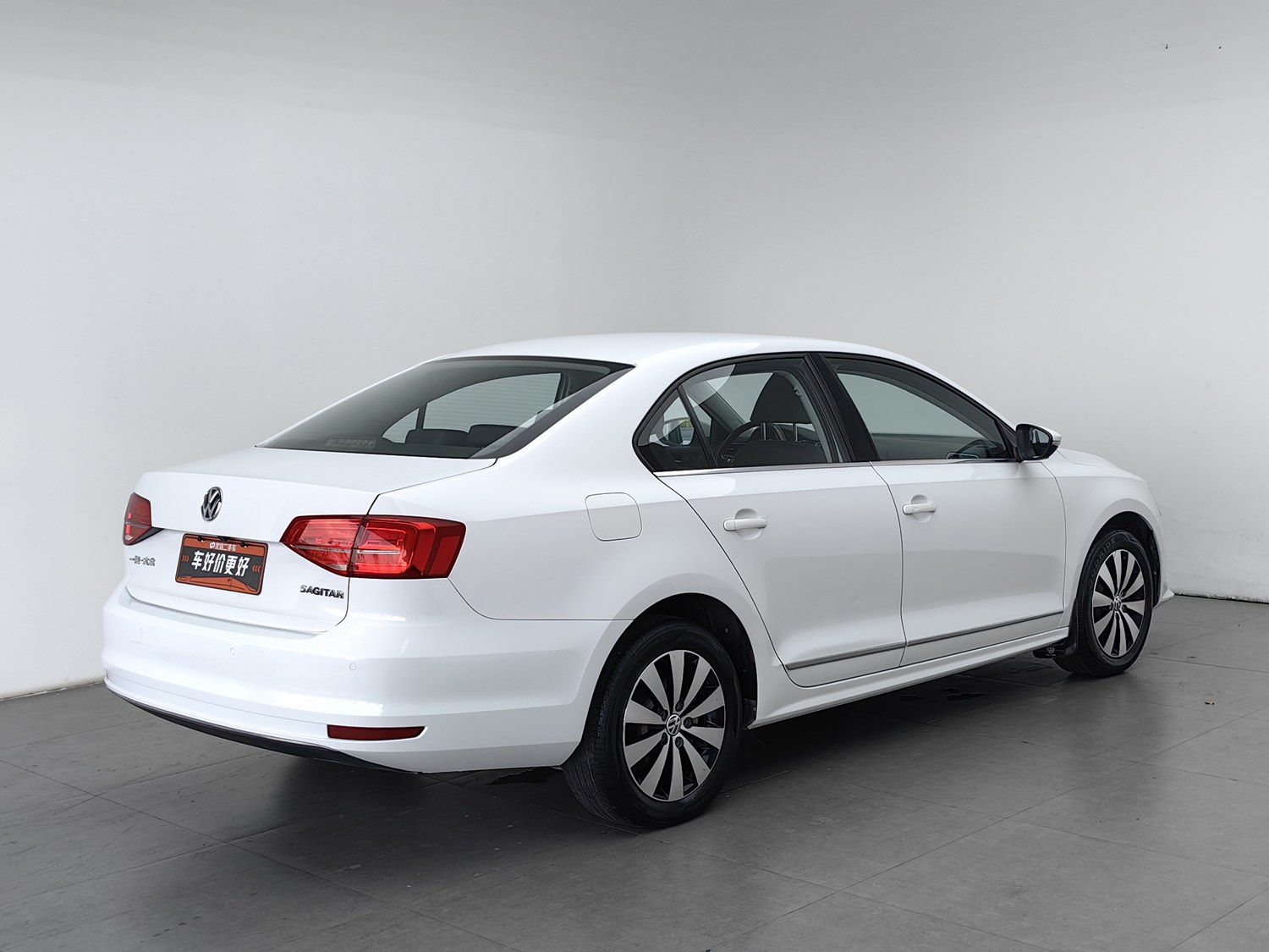 Used Volkswagen Sagitar 2018 1.6 AT
