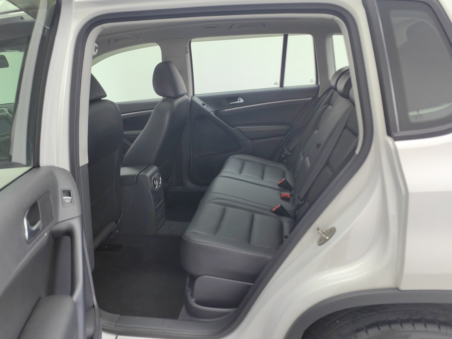 Used Volkswagen Tiguan 2015 1.8 MT