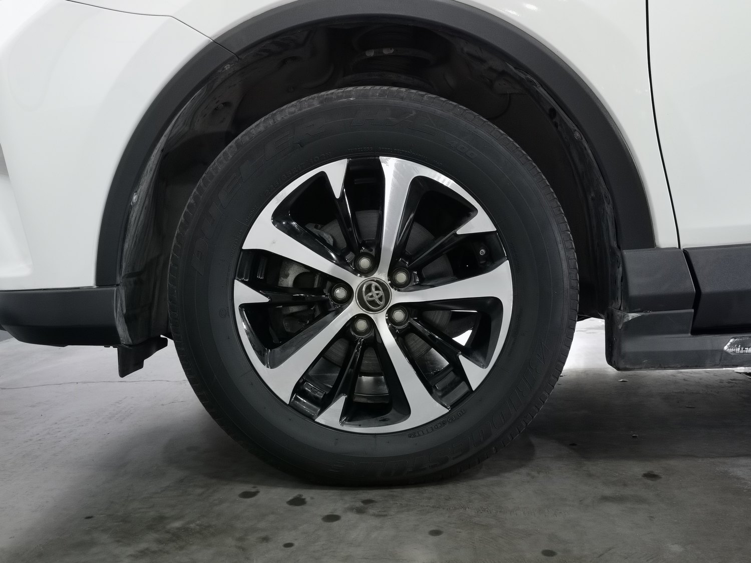 Used Toyota RAV4 2016 2.0 AT