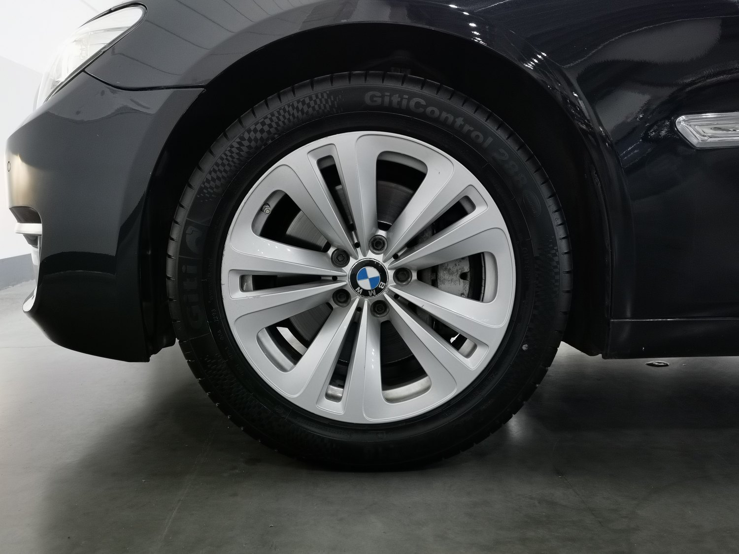 Used BMW THE7 2013 3.0 AT