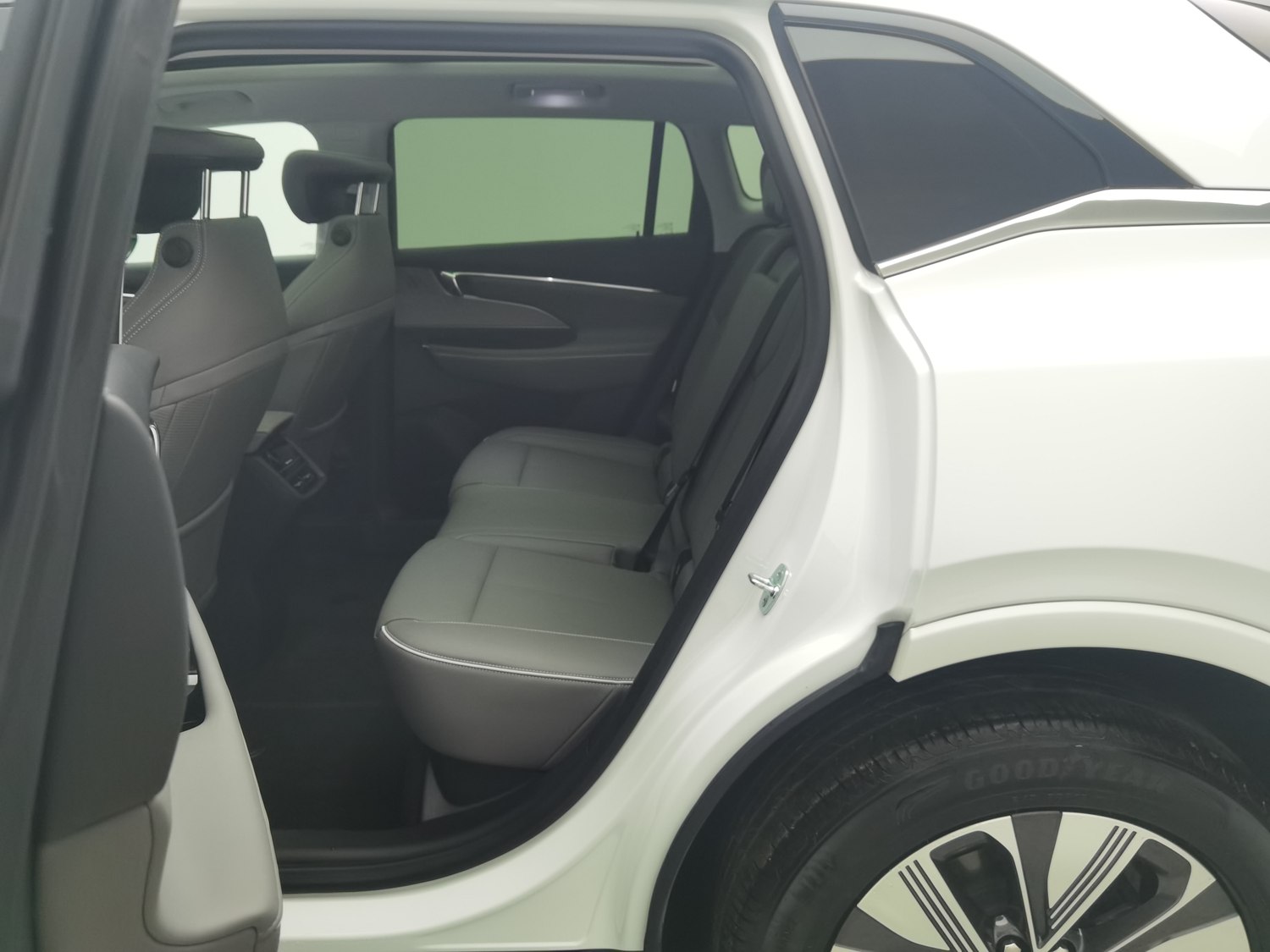 Used Buick E5 2025