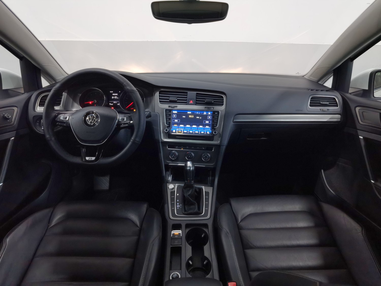 Used Volkswagen Golf 2016 1.4 AT