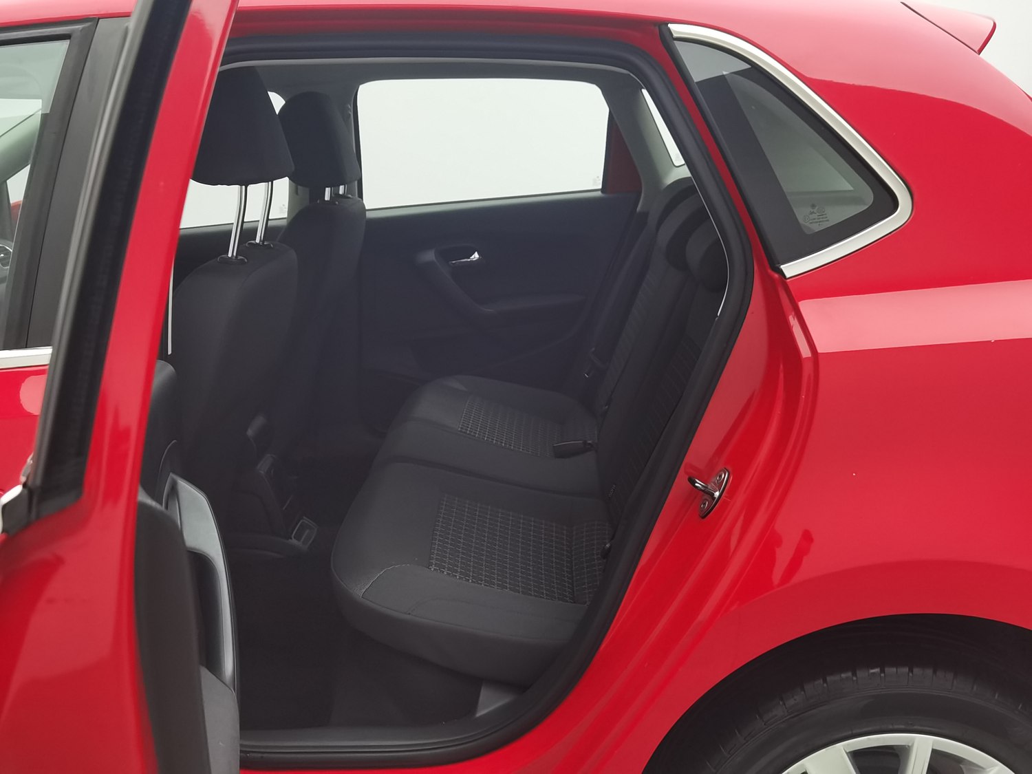 Used Volkswagen Polo 2014 1.6 AT