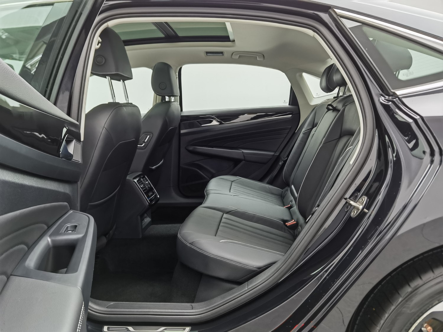 Used Volkswagen Passat 2022 2.0 AT