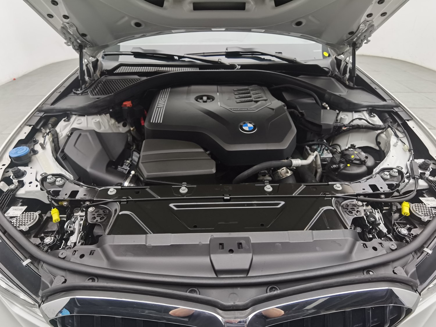 Used BMW THE3 2021 2.0 AT