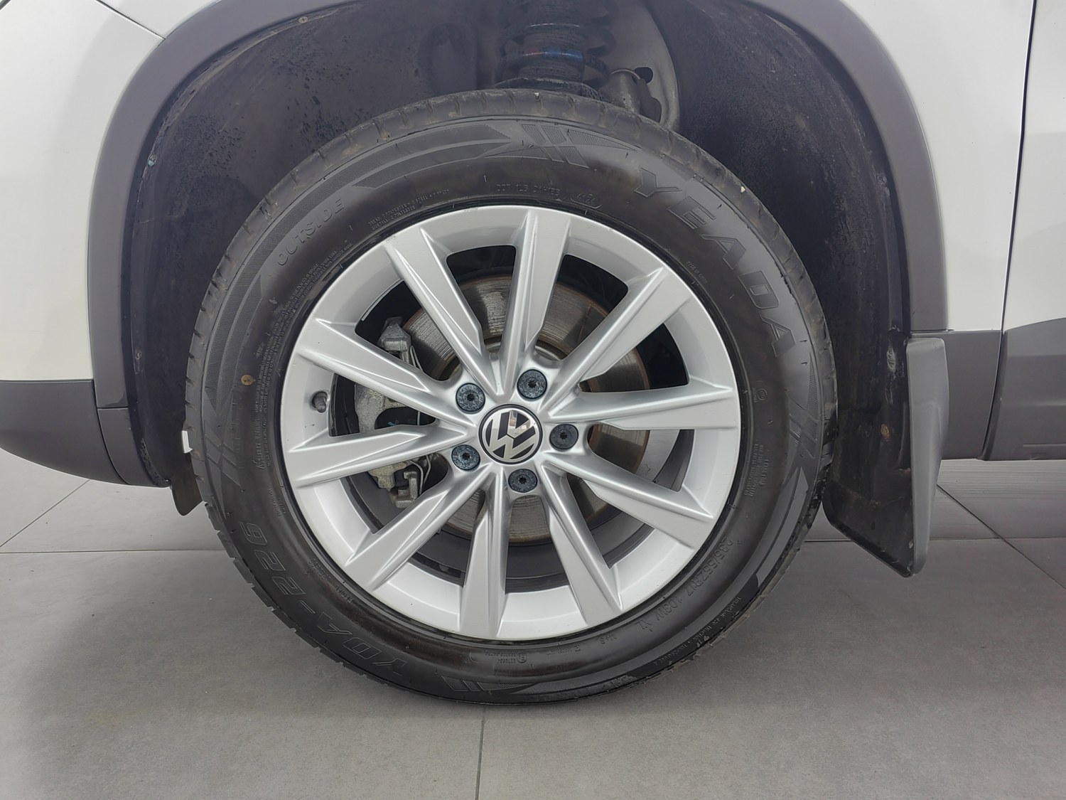 Used Volkswagen Tiguan 2015 1.8 MT