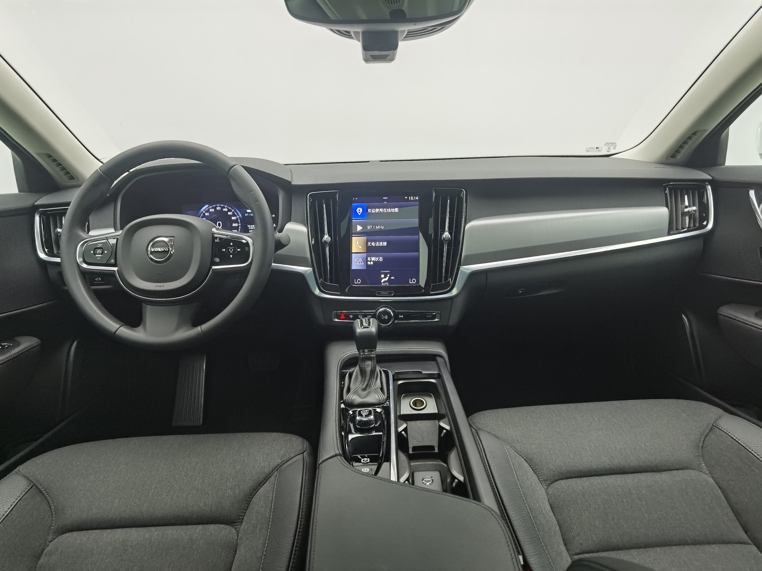 Used Volvo S90 2020 2.0 AT