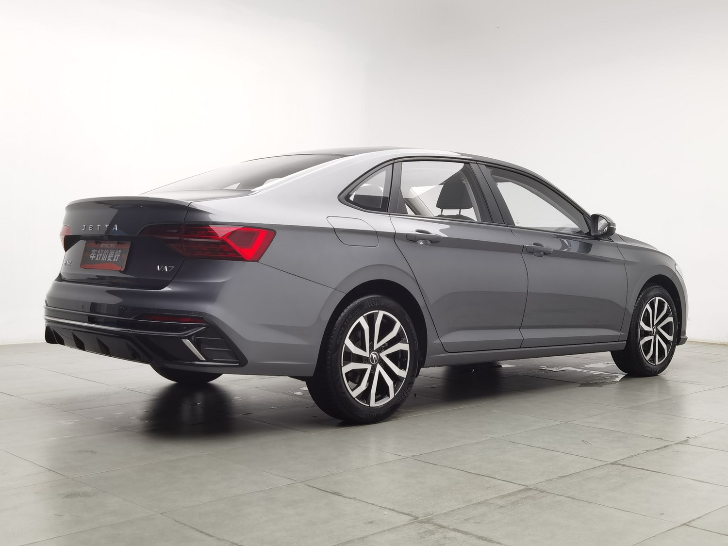 Used Jetta VA7 2025 1.4 AT