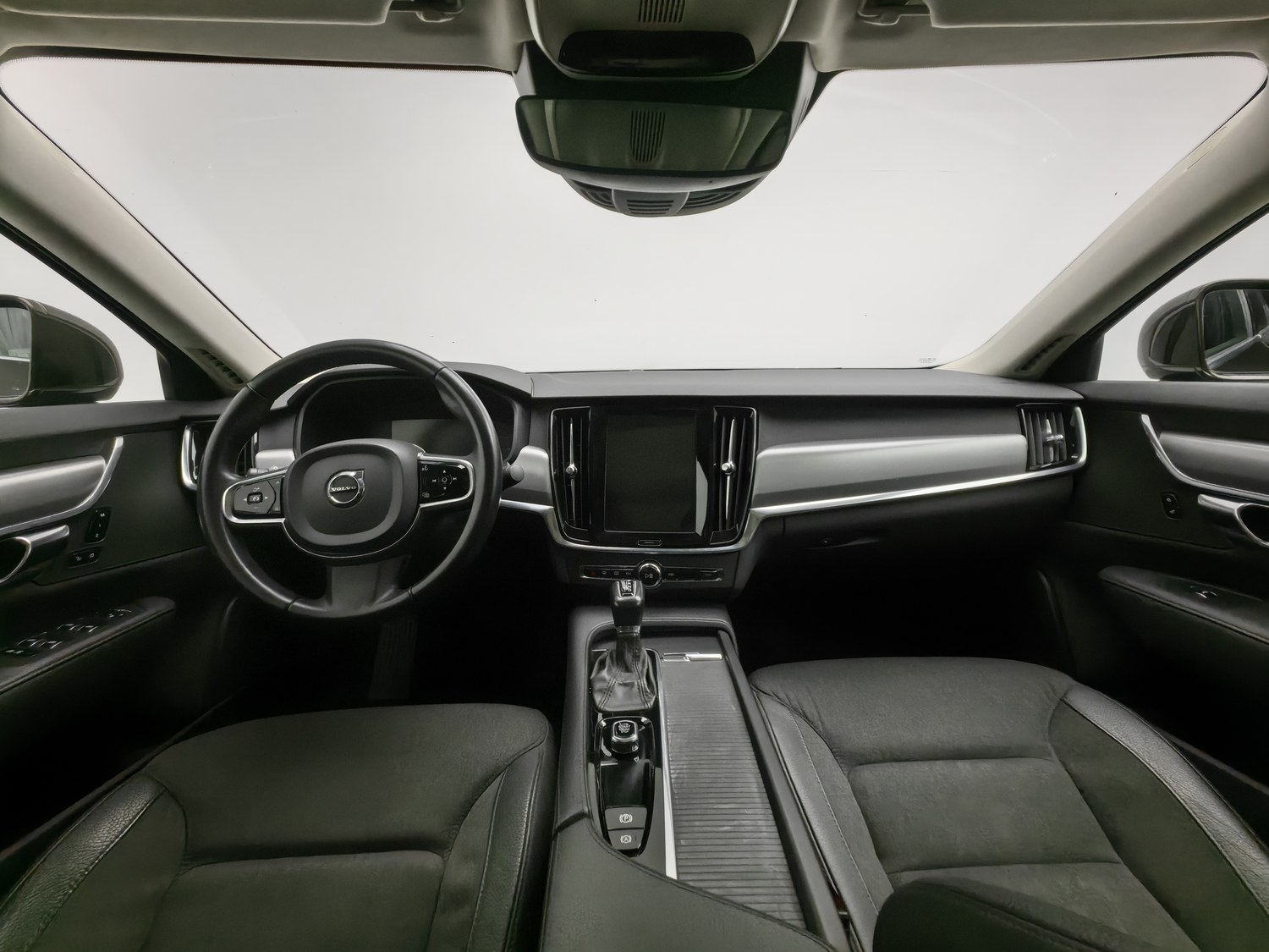 Used Volvo S90 2019 2.0 AT