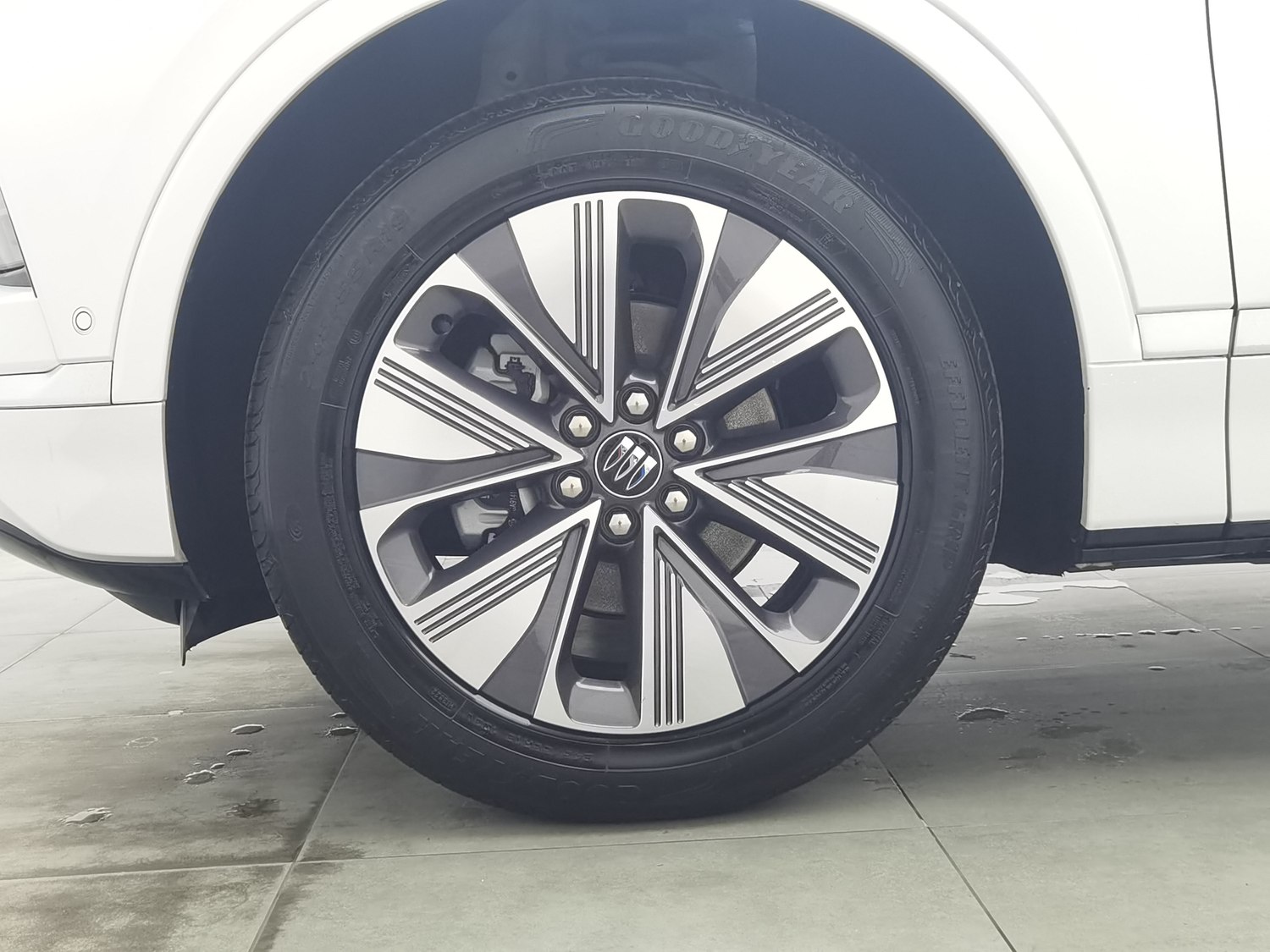 Used Buick E5 2025